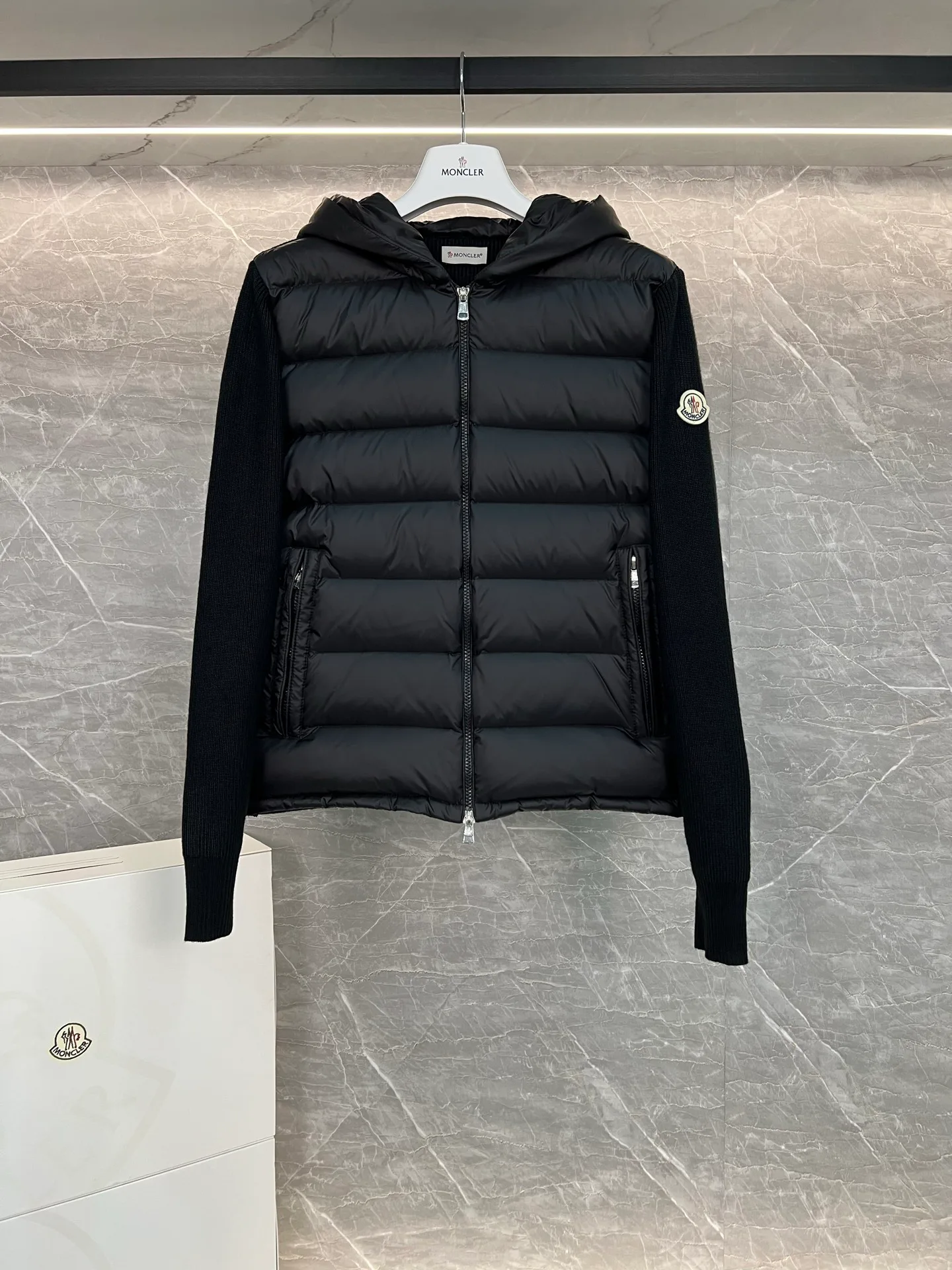 Men's Jackets And Down Jackets MONCLER 17951519