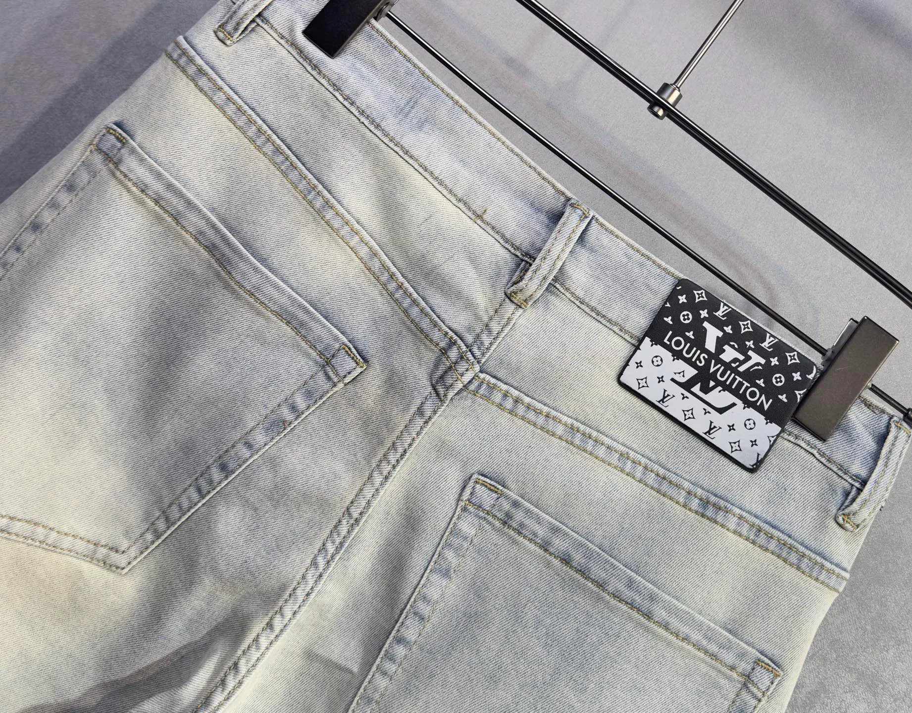 Men's Jeans LOUIS VUITTON 18098383