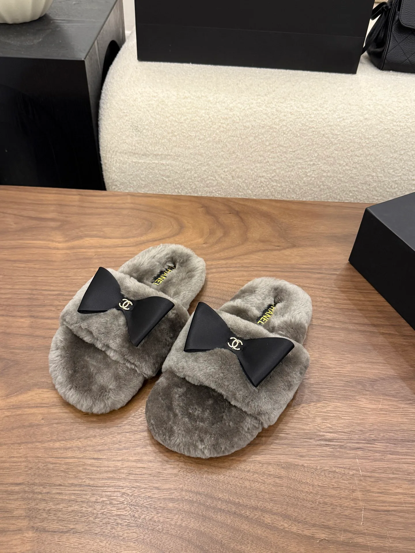 Women's Slippers CHANEL 18323500