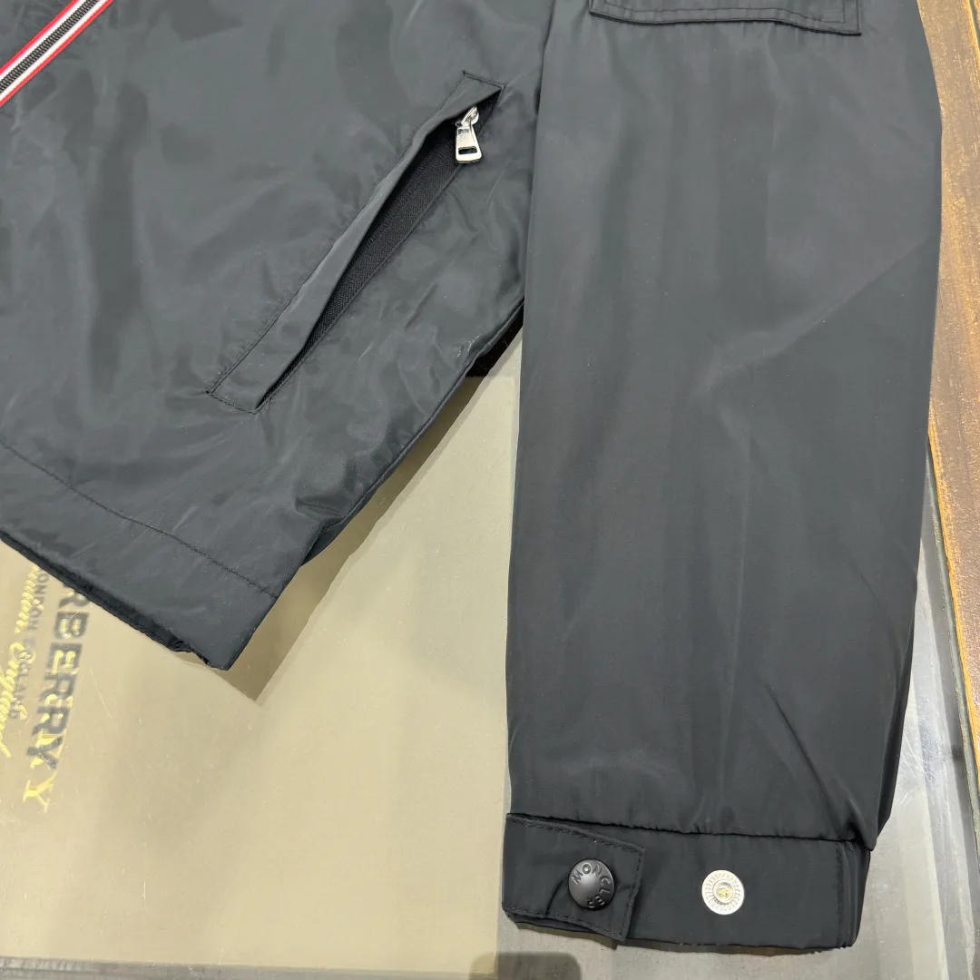 Men's Jackets And Down Jackets MONCLER 18002263