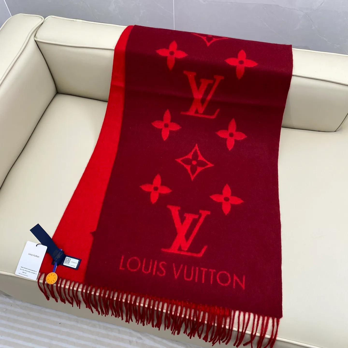 Scarves LOUIS VUITTON 18105573