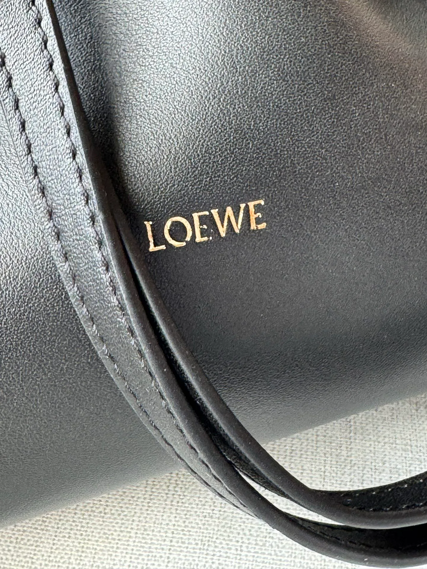 Women's Classic Handbags LOEWE 17458205