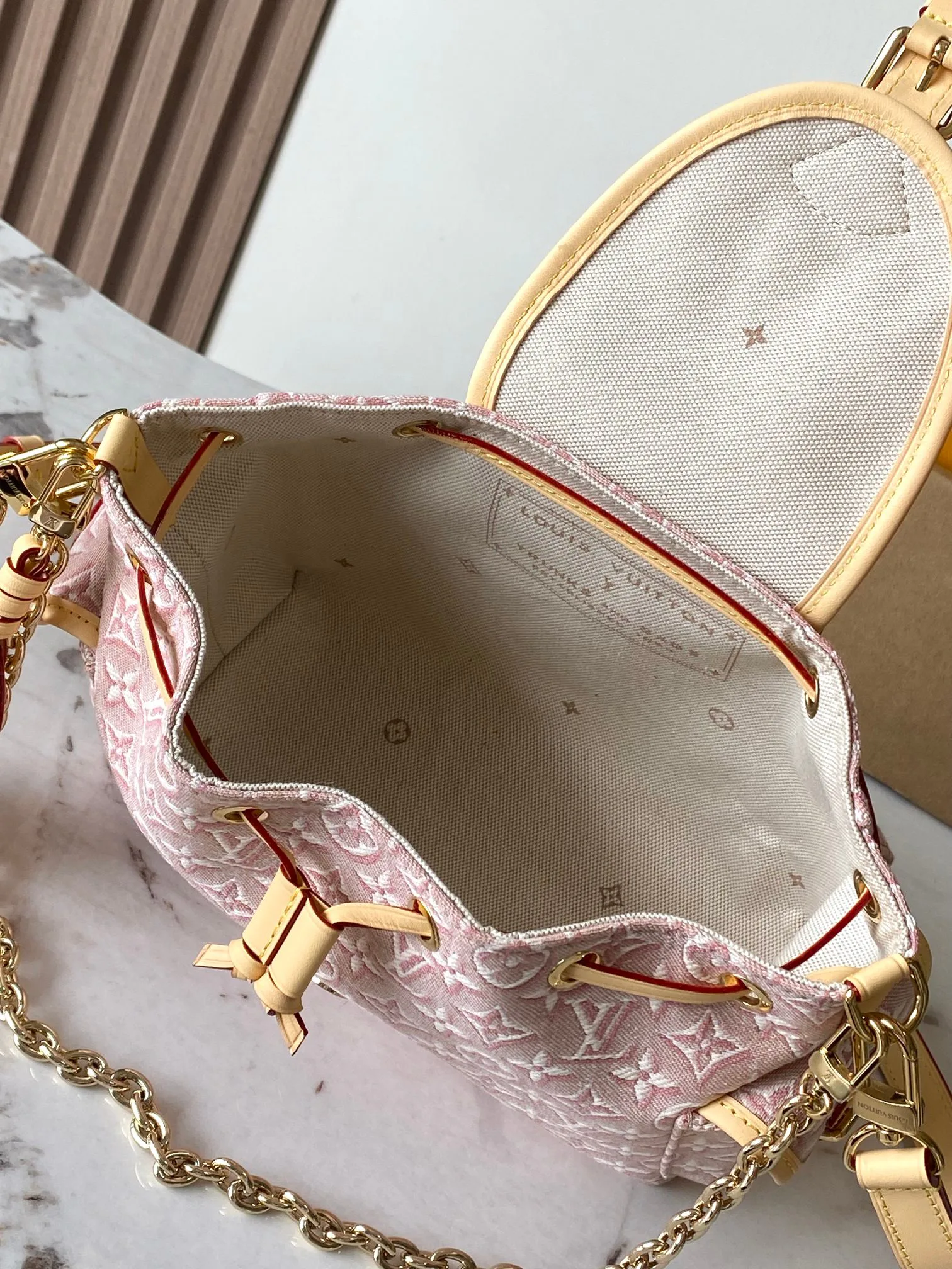 Women's Classic Handbags LOUIS VUITTON 17385922