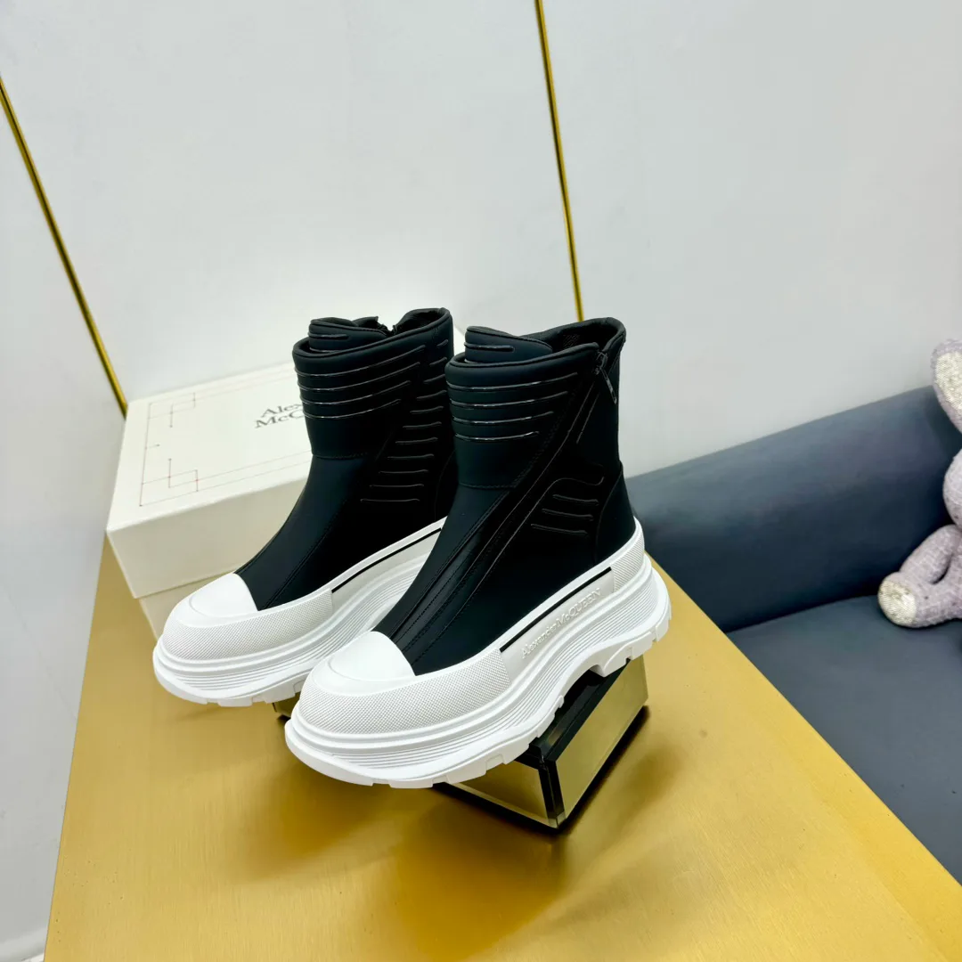 Women's Sneakers ALEXANDER MCQUEEN 18397481