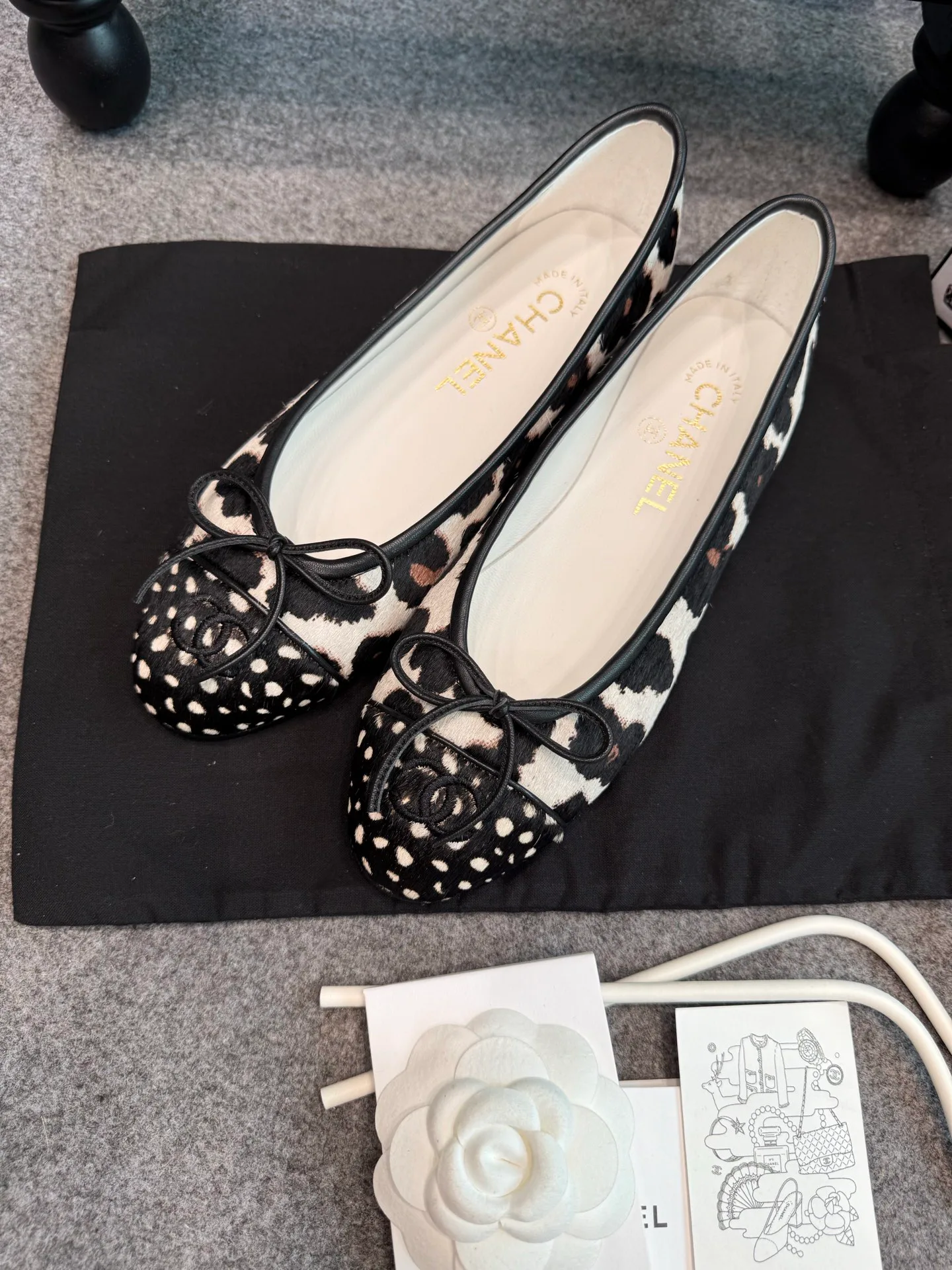 Women's Ballet Flats CHANEL 17180140