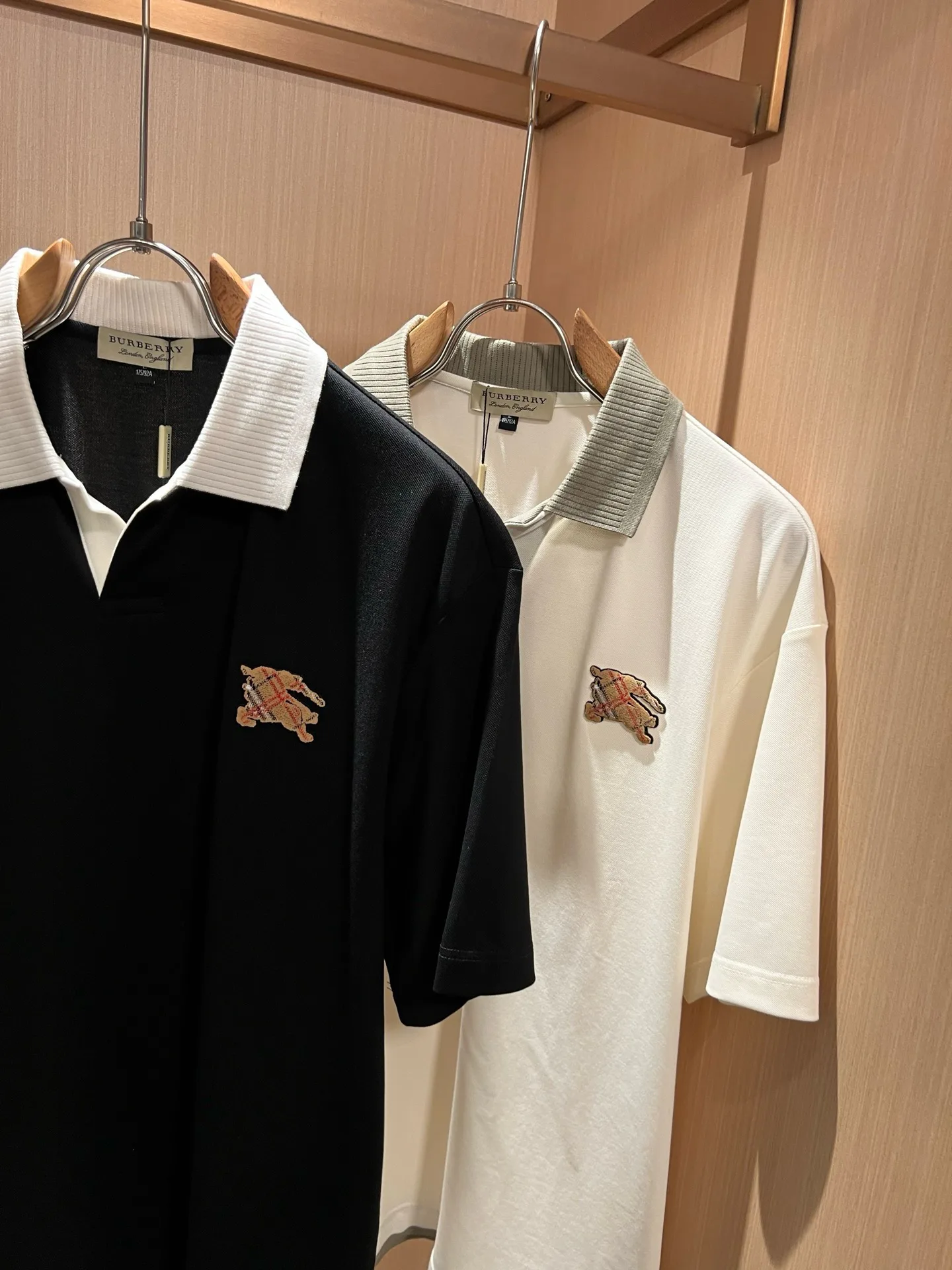 Men's Shirts BURBERRY 18243926