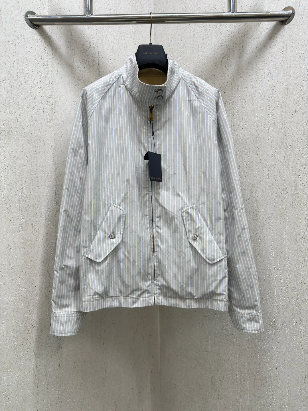 Men's Jackets And Down Jackets LOUIS VUITTON 17966908