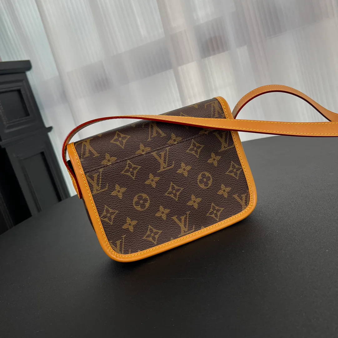 Классические Сумки Женские Louis Vuitton 18575200