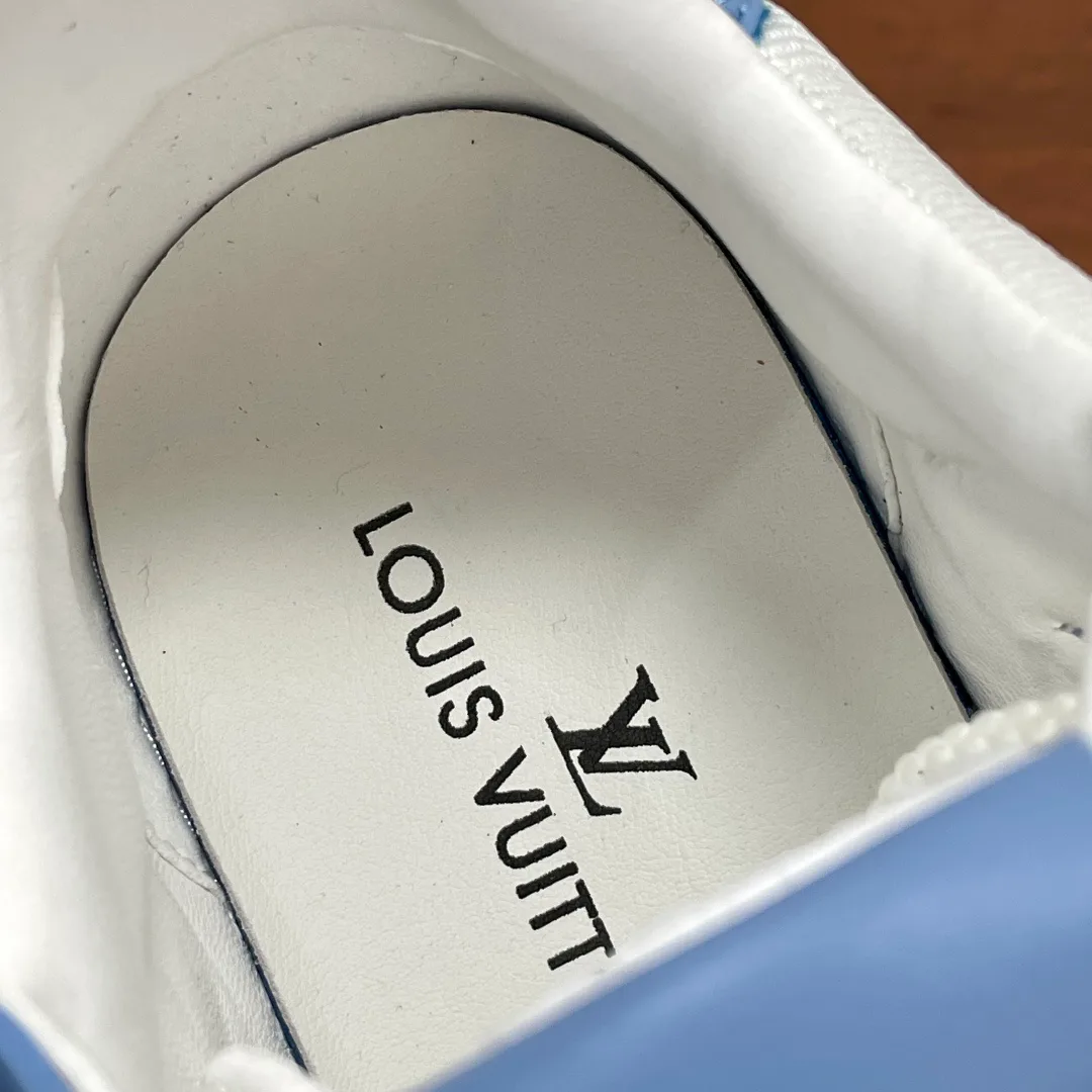 Men's Sneakers LOUIS VUITTON 17542425