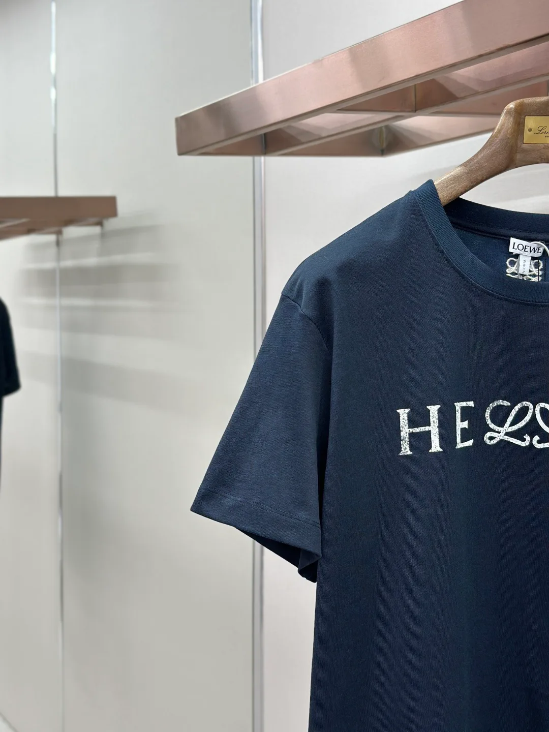 Women's T-Shirts LOEWE 18191142