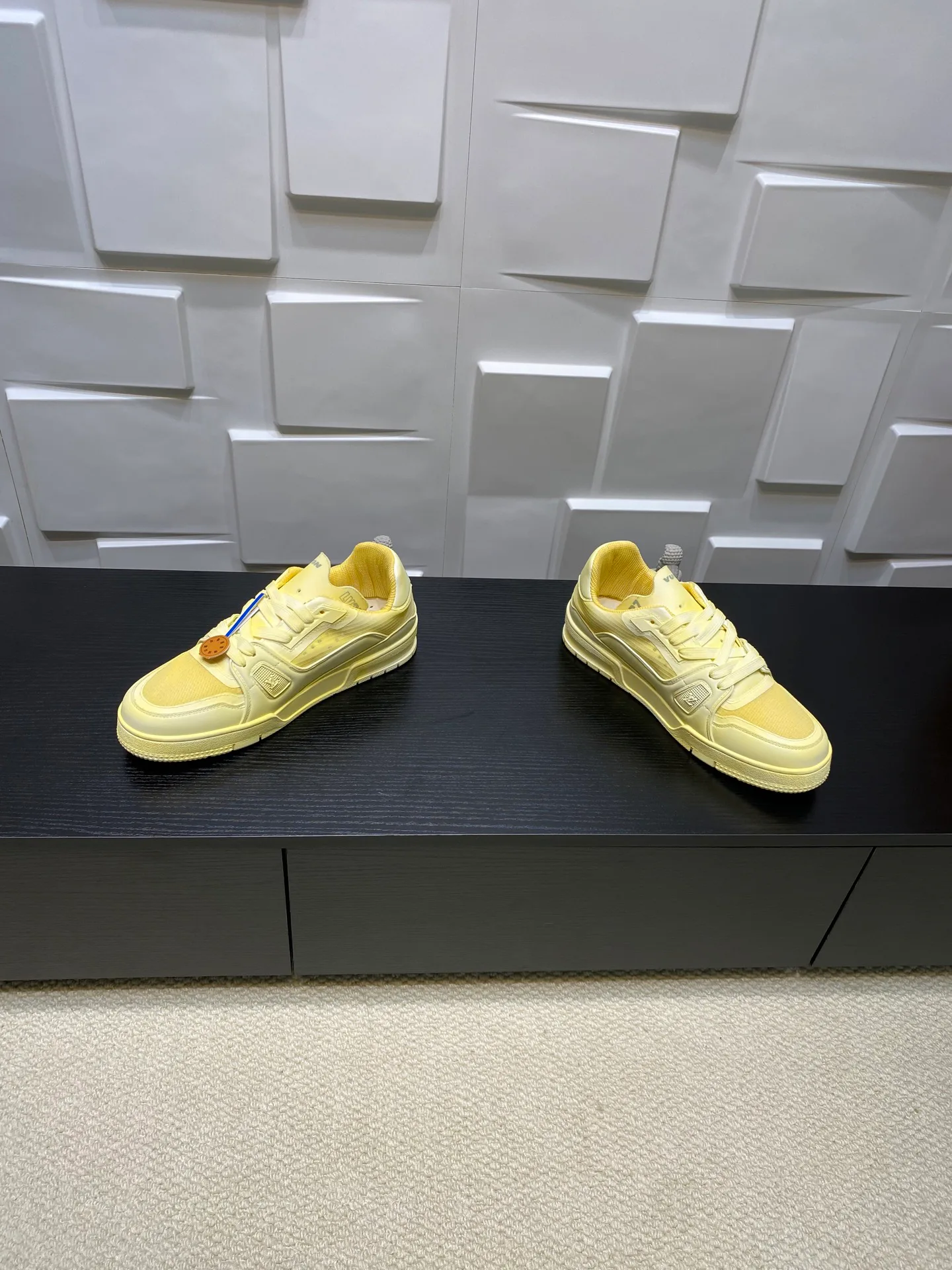 Men's Sneakers LOUIS VUITTON 17969017