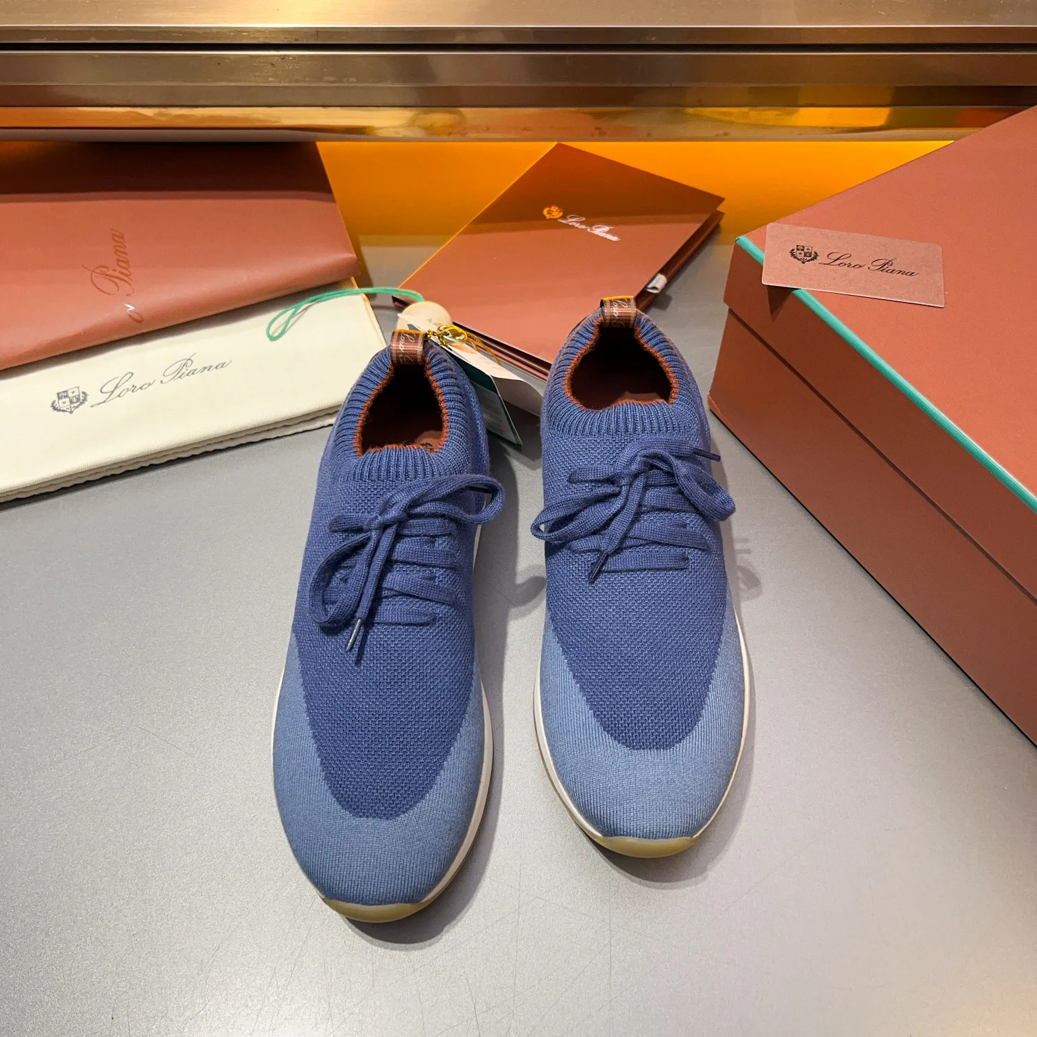 Men's Sneakers LORO PIANA 18250764