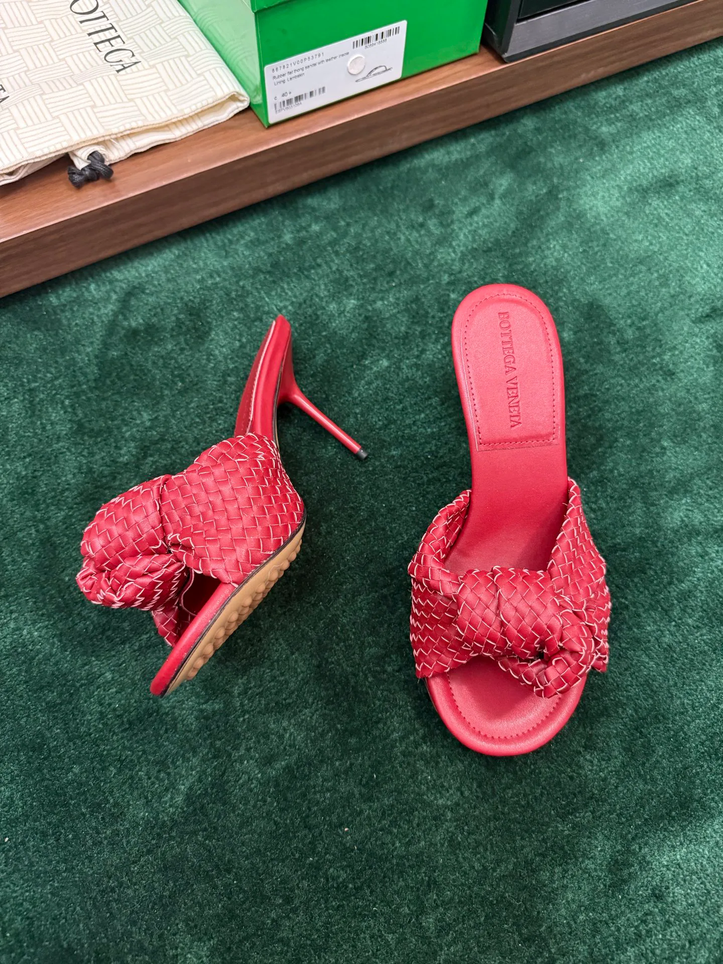 Women's Mules And Clogs BOTTEGA VENETA 17386163