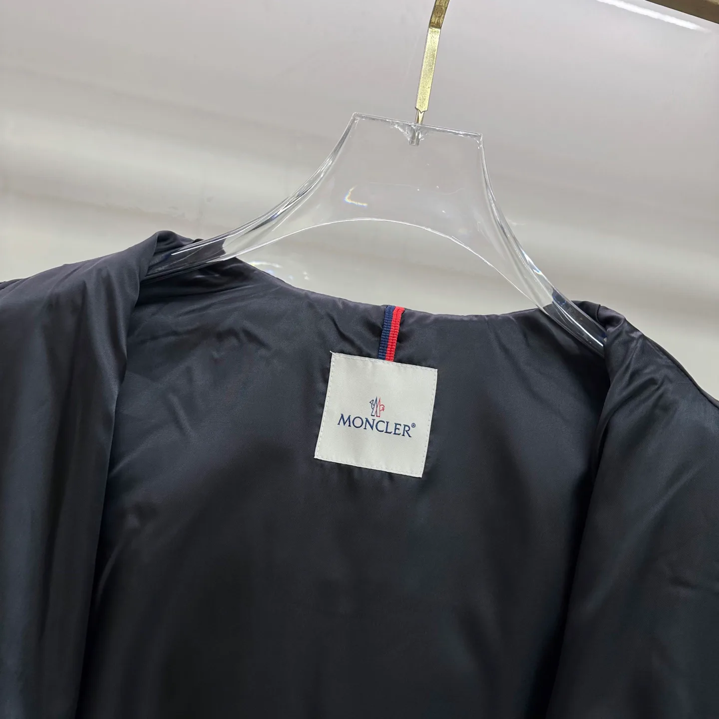 Men's Jackets And Down Jackets MONCLER 18140241
