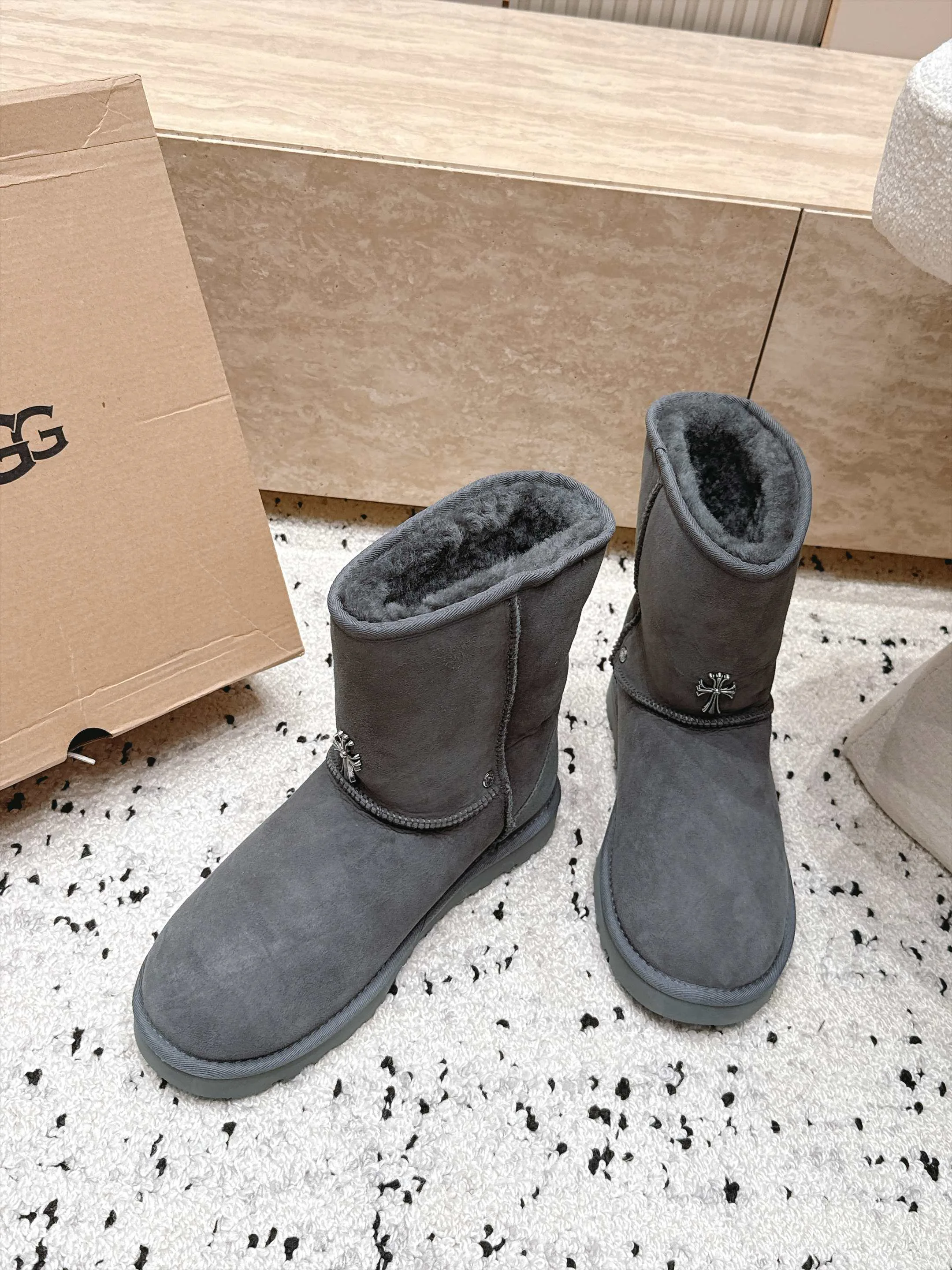 Women's Ugg Boots UGG 18436513