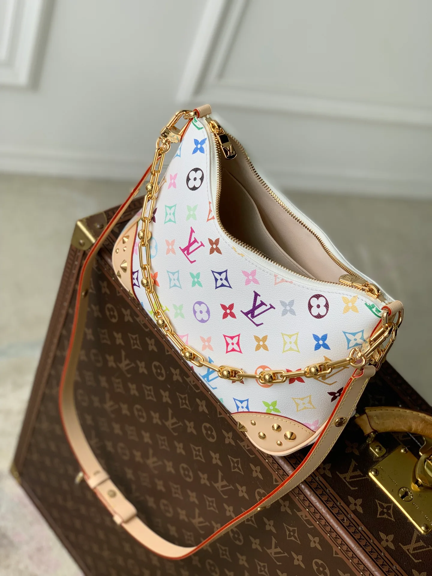 Women's Classic Handbags LOUIS VUITTON 18412566