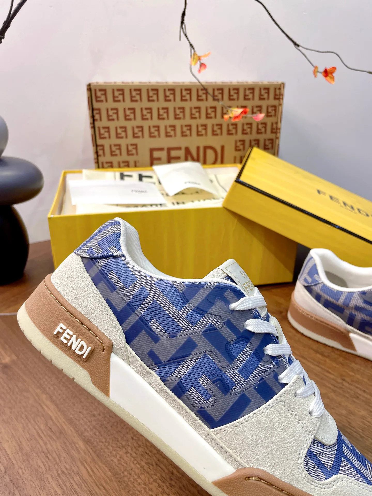 Women's Sneakers FENDI 17957350