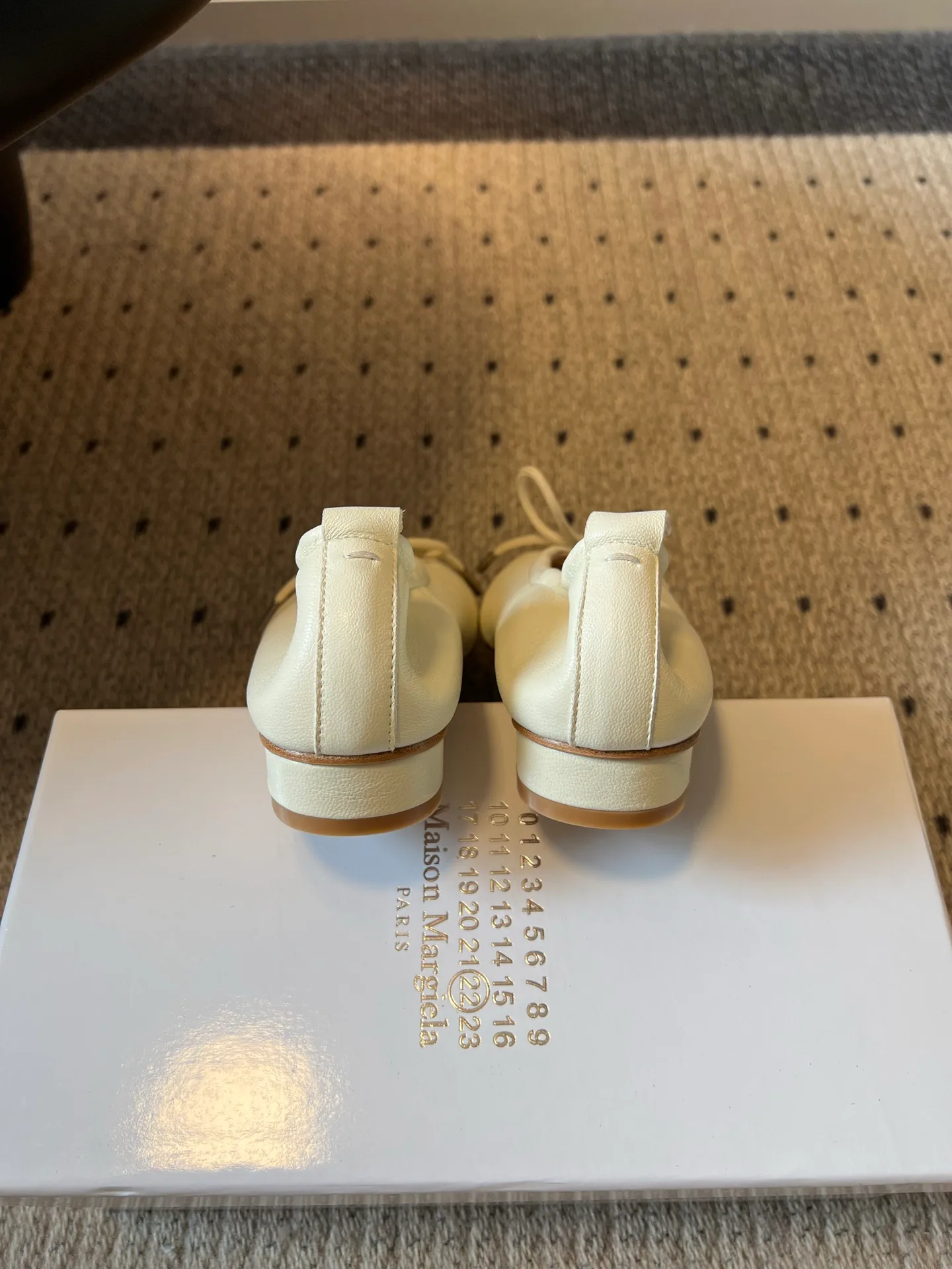 Women's Ballet Flats MAISON MARGIELA 17781125