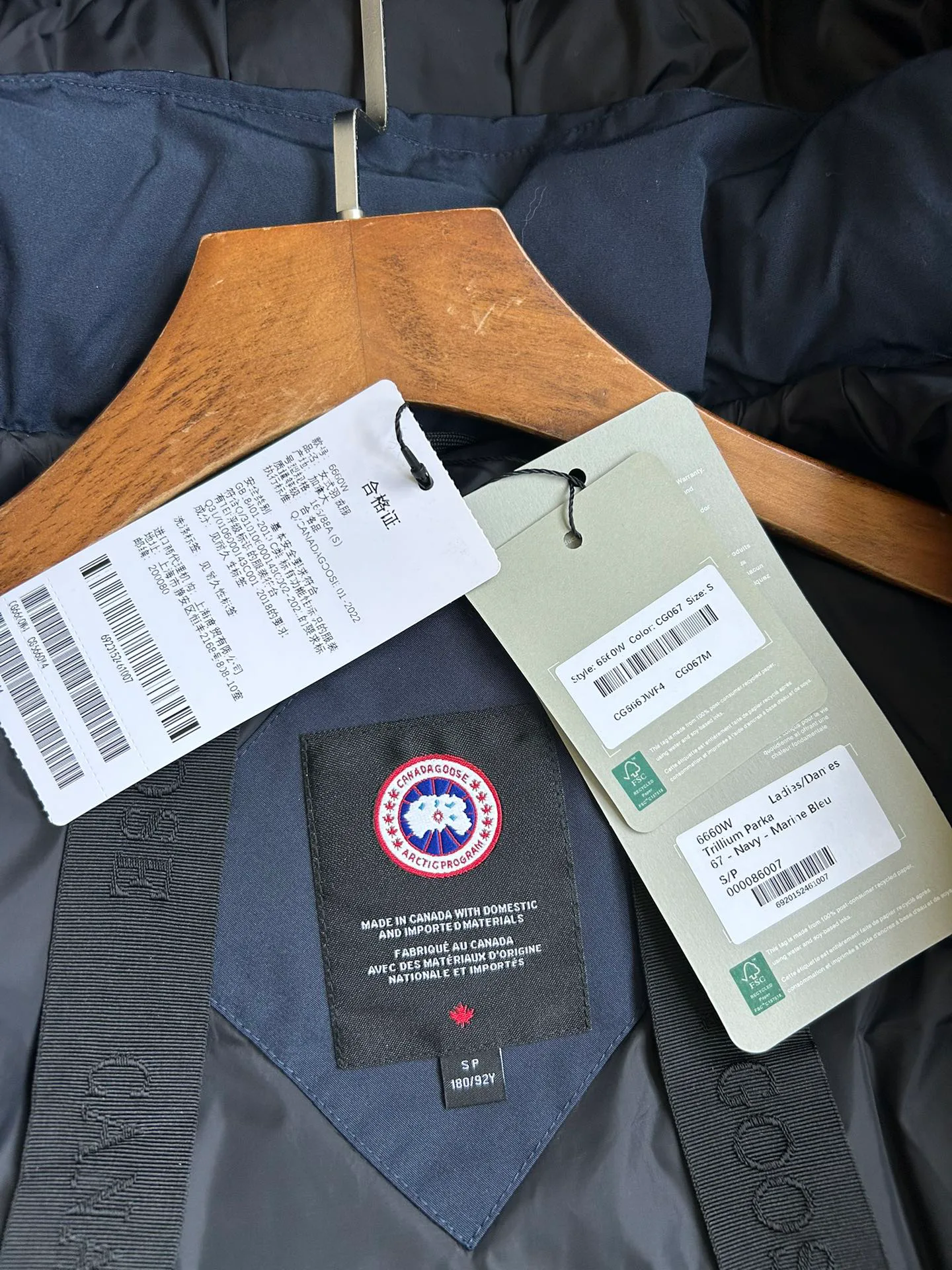 Women's Jackets And Down Jackets CANADA GOOSE 18188612