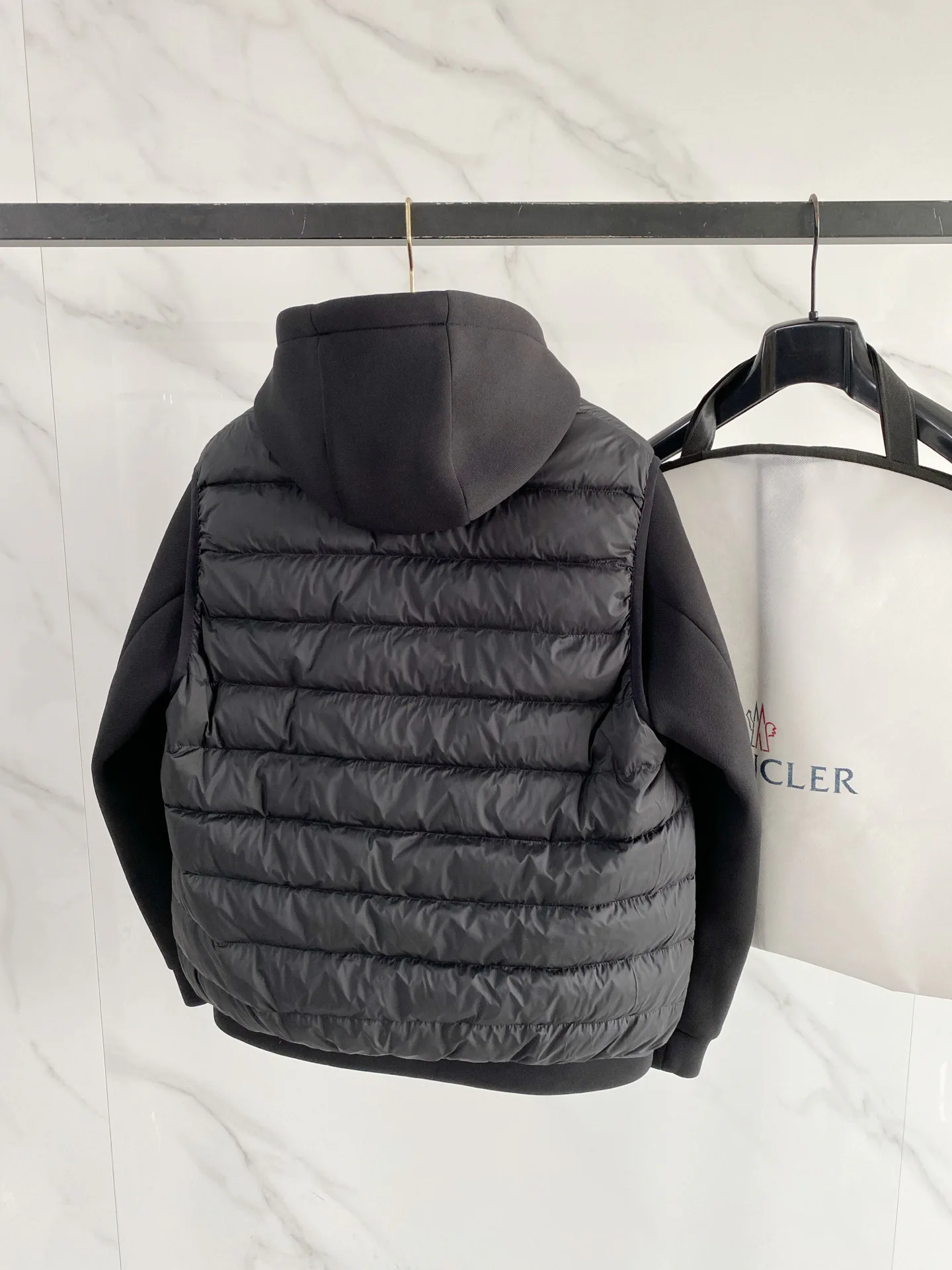 Men's Jackets And Down Jackets MONCLER 18510171