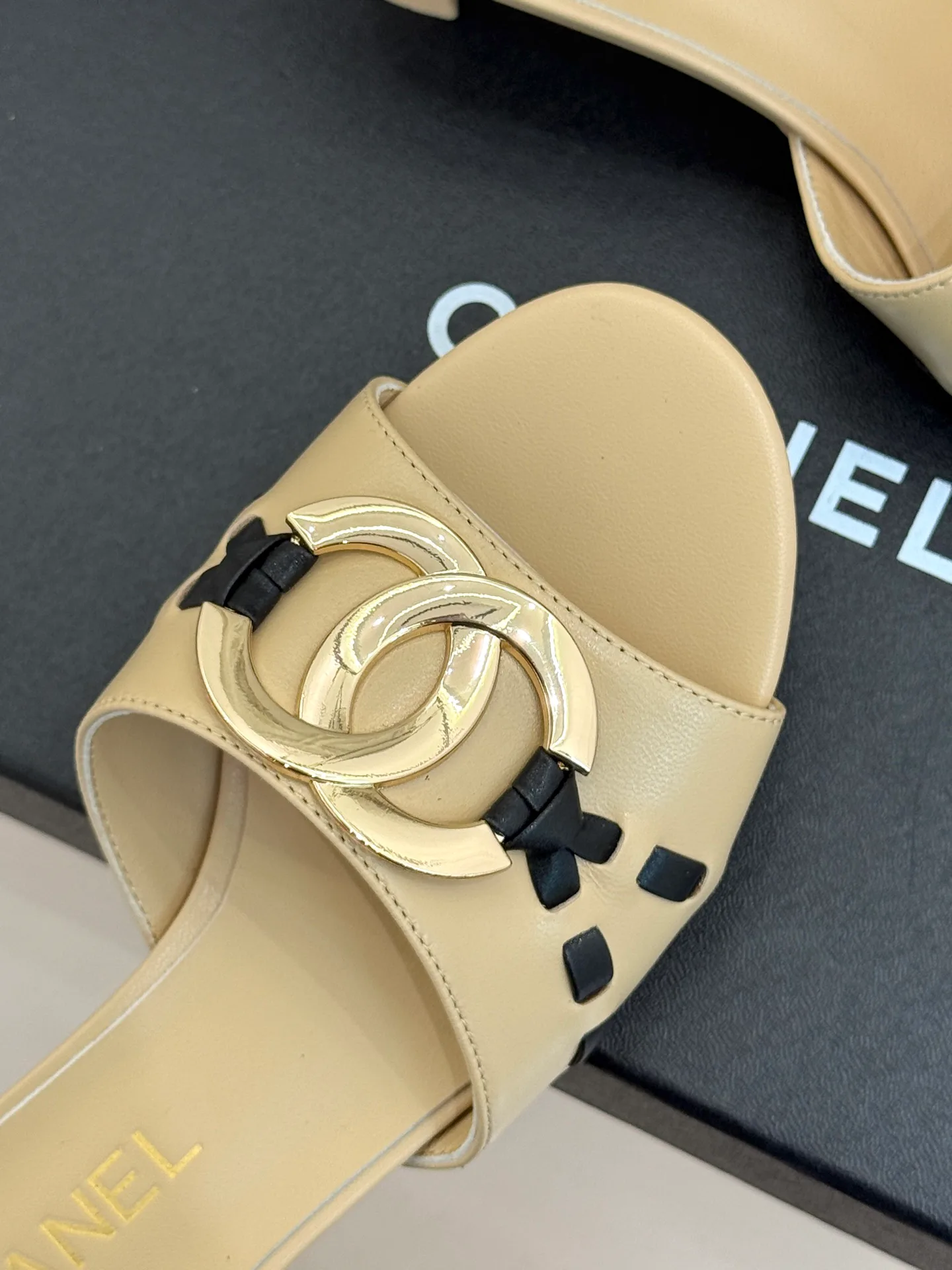 Women's Open-Toe Sandals CHANEL 17025704