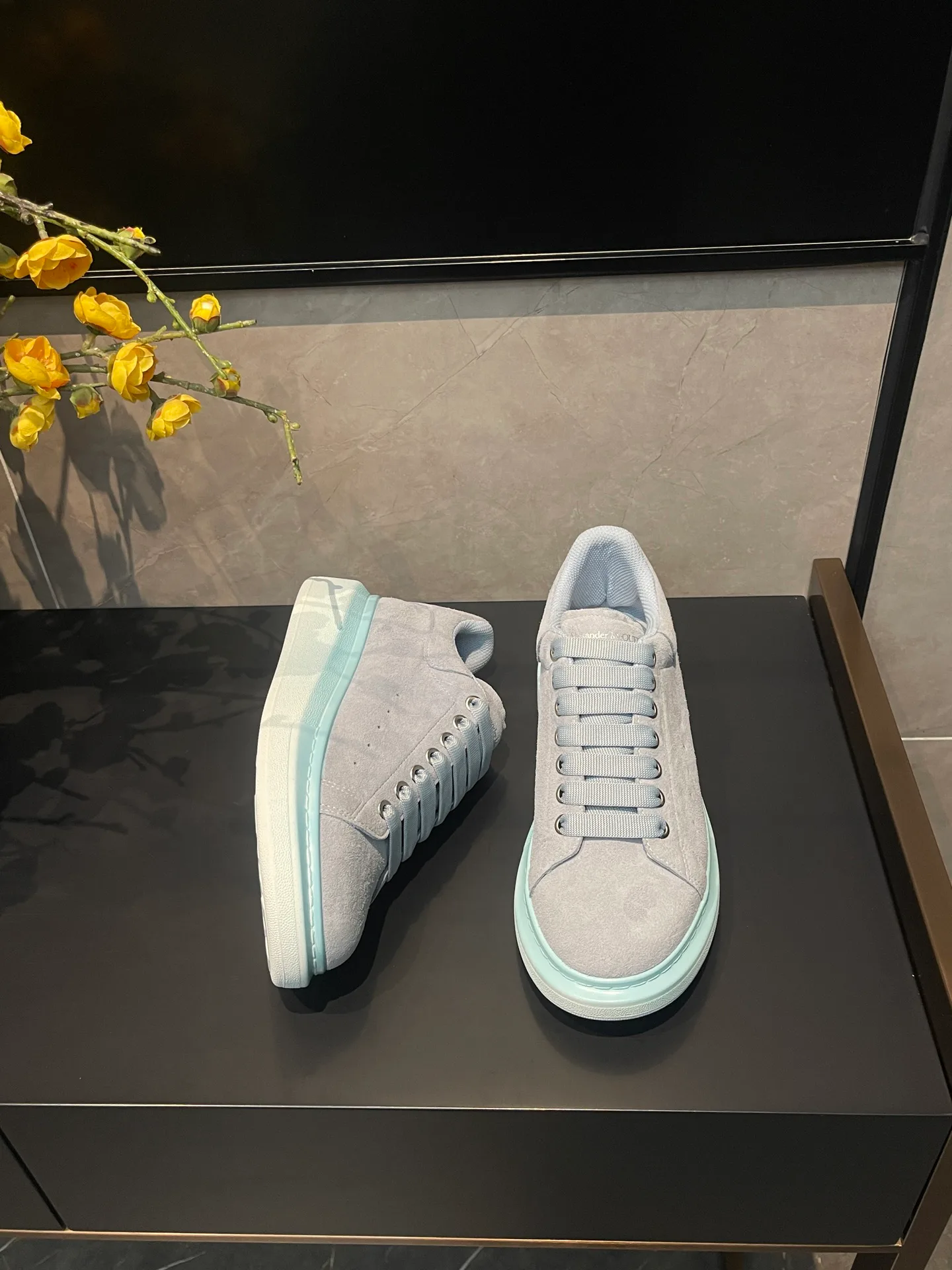 Women's Sneakers ALEXANDER MCQUEEN 17827924