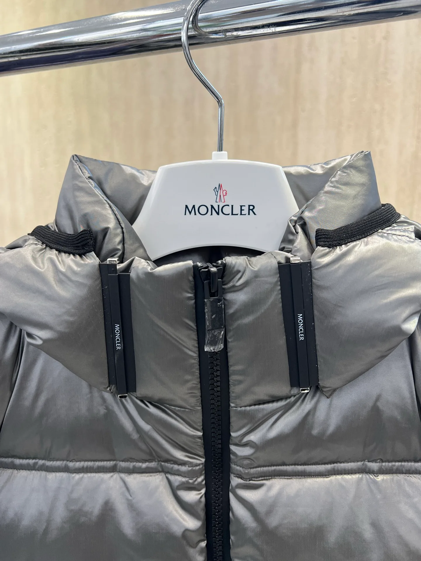 Men's Jackets And Down Jackets MONCLER 18330409