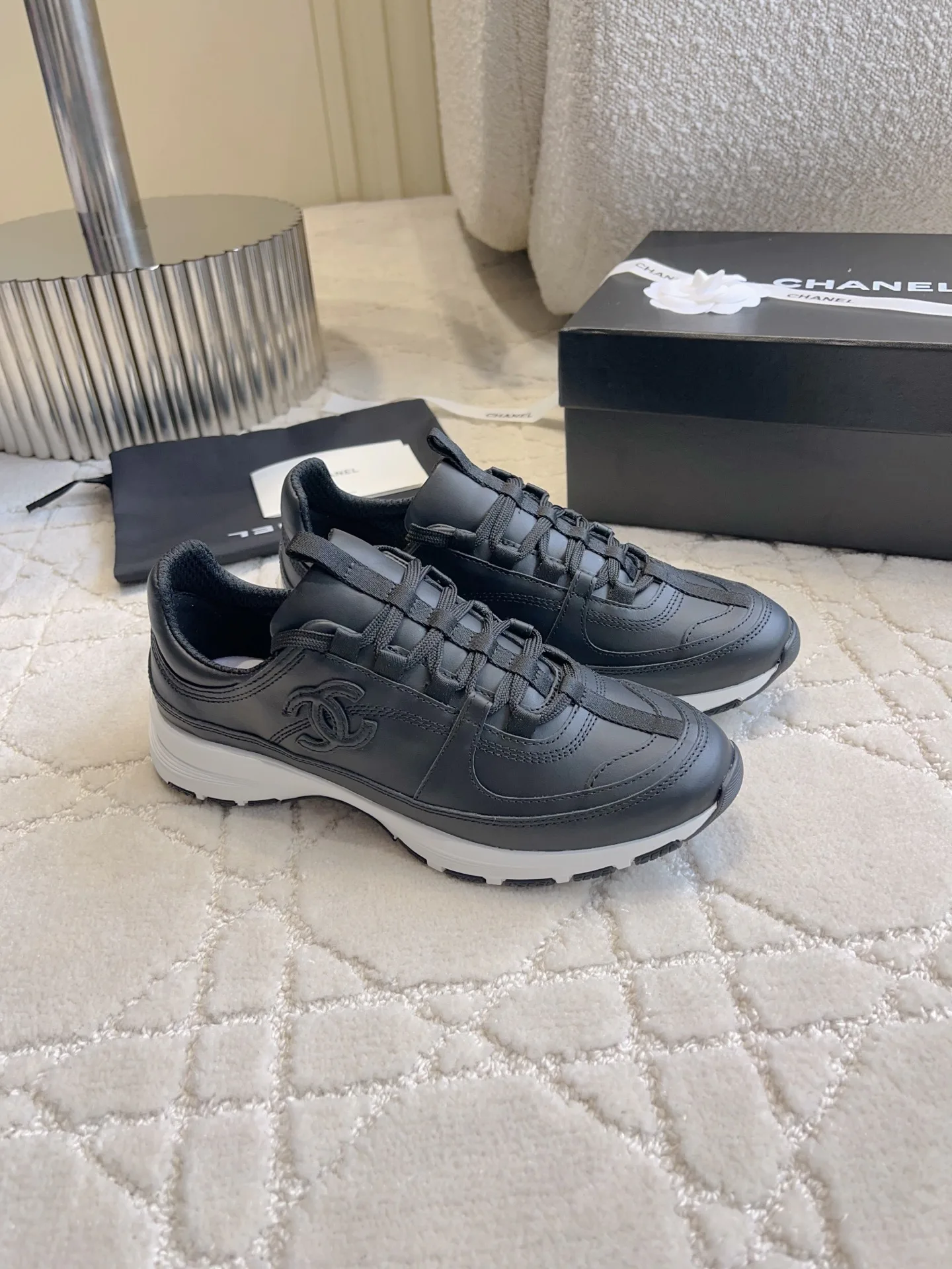 Women's Sneakers CHANEL 17936568