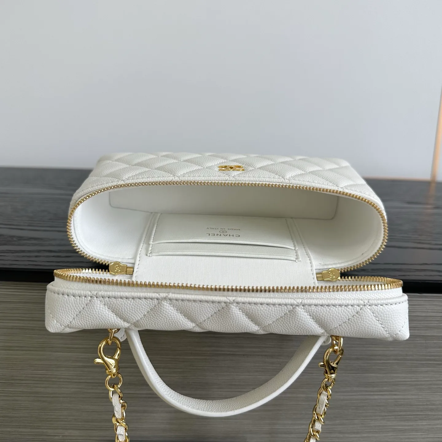 Women's Classic Handbags CHANEL 18186215