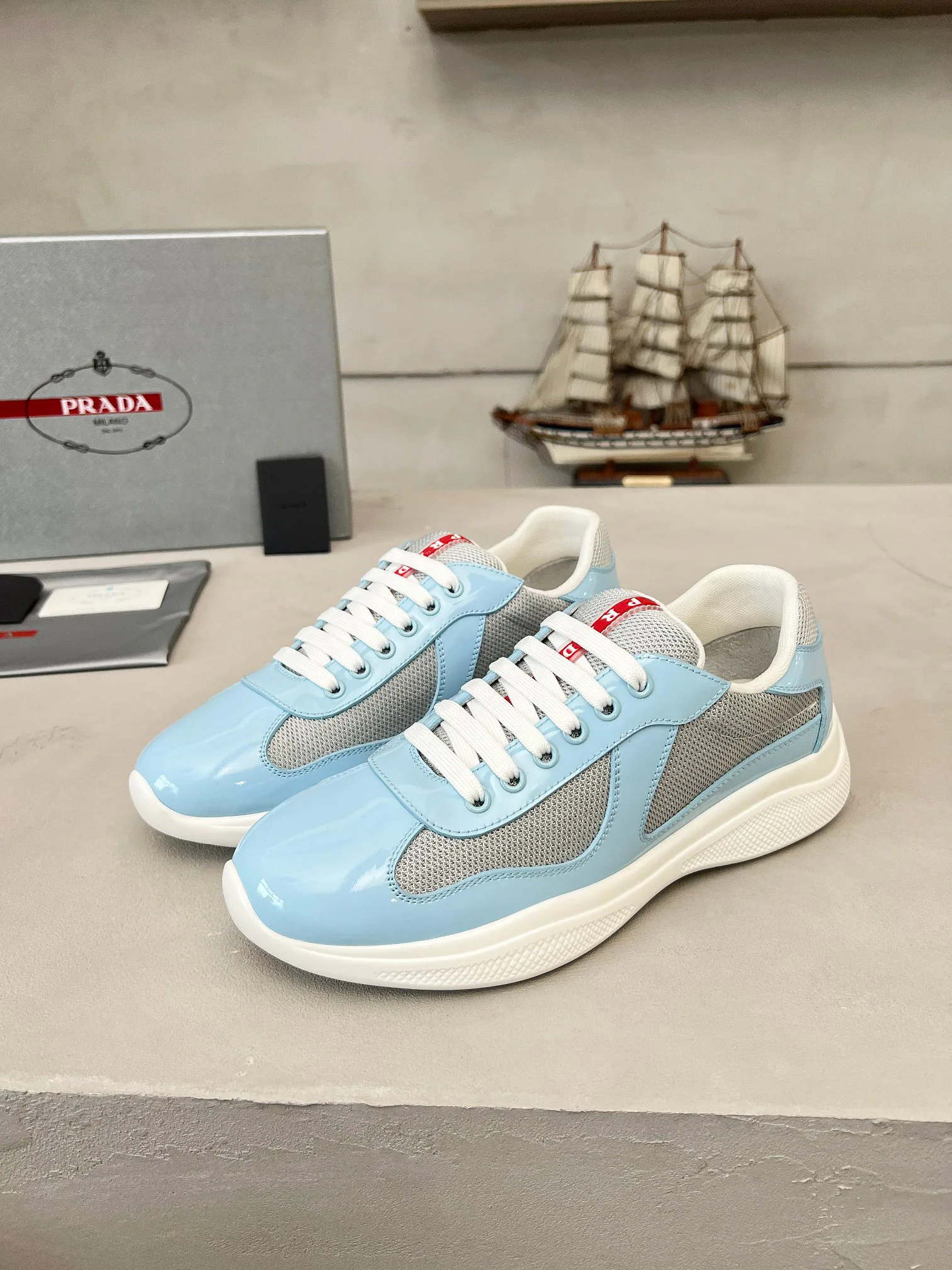 Women's Sneakers PRADA 17704063