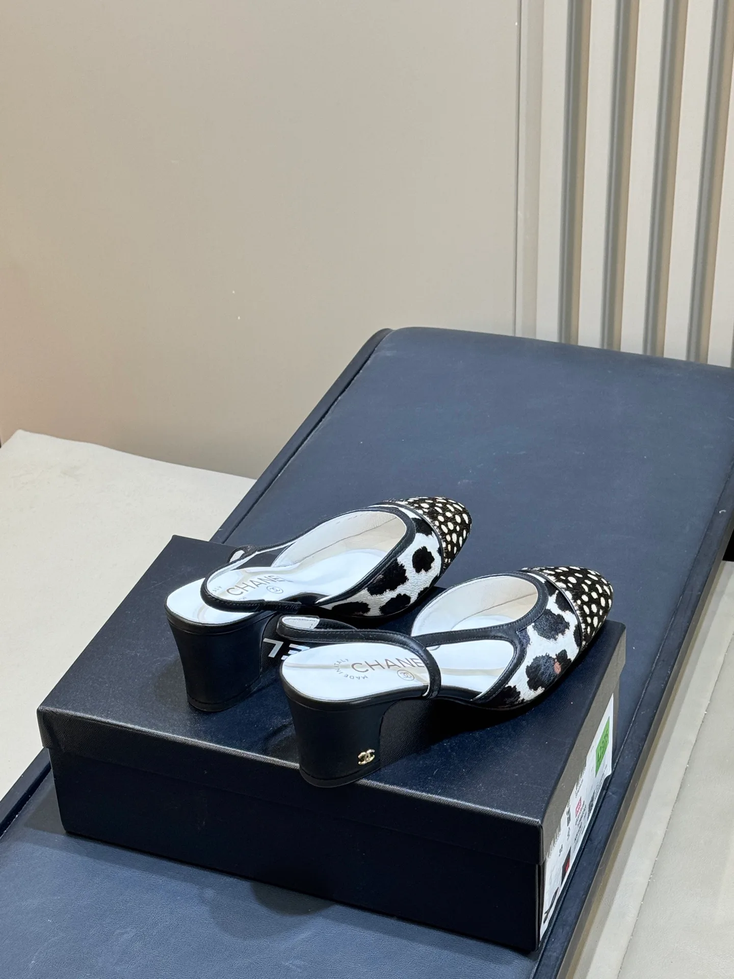 Women's Open-Toe Sandals CHANEL 17490880