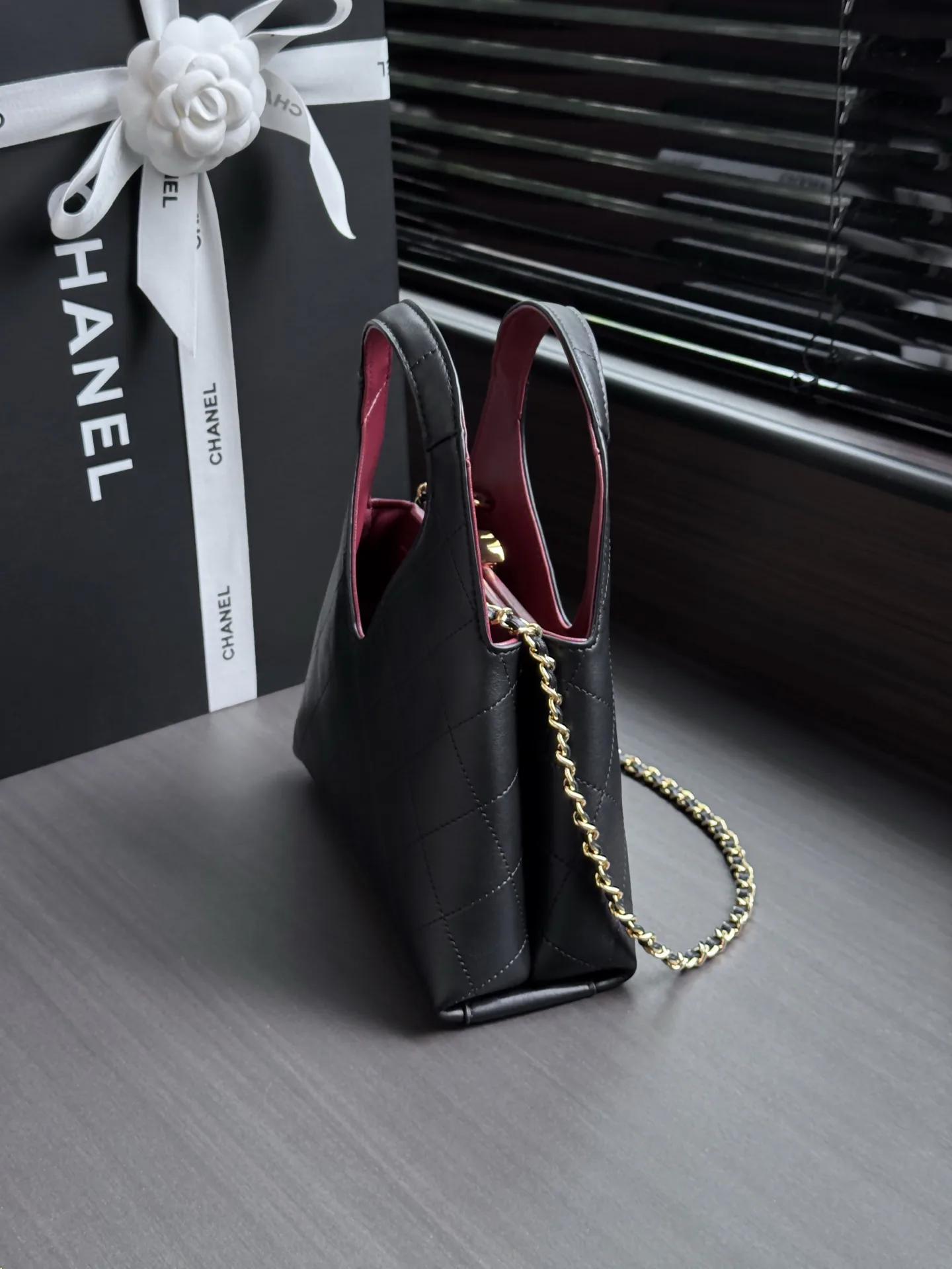 Women's Classic Handbags CHANEL 17364627