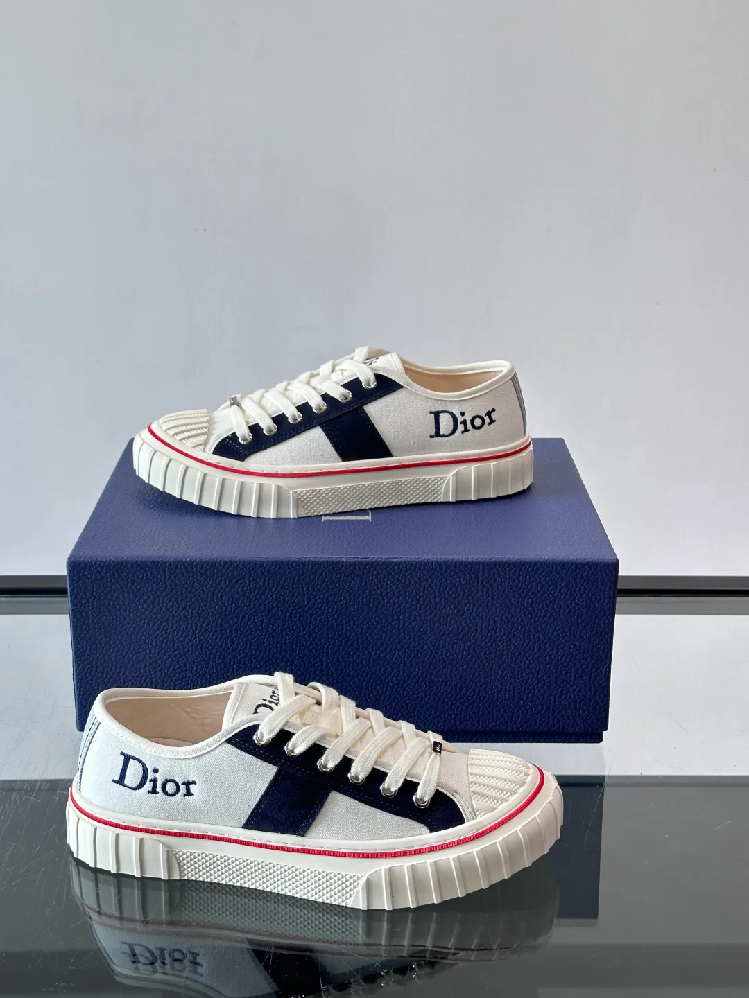 Women's Sneakers CHRISTIAN DIOR 18102136