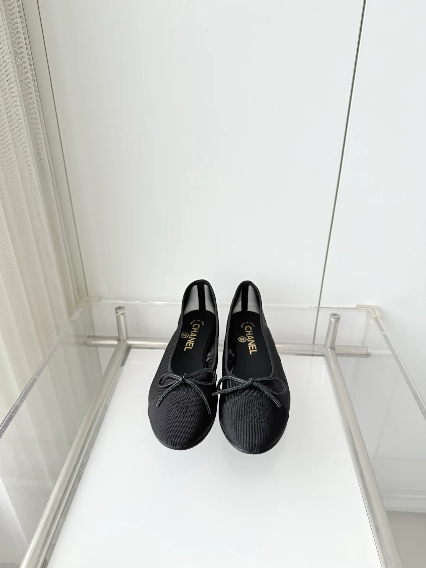 Women's Ballet Flats CHANEL 18120825