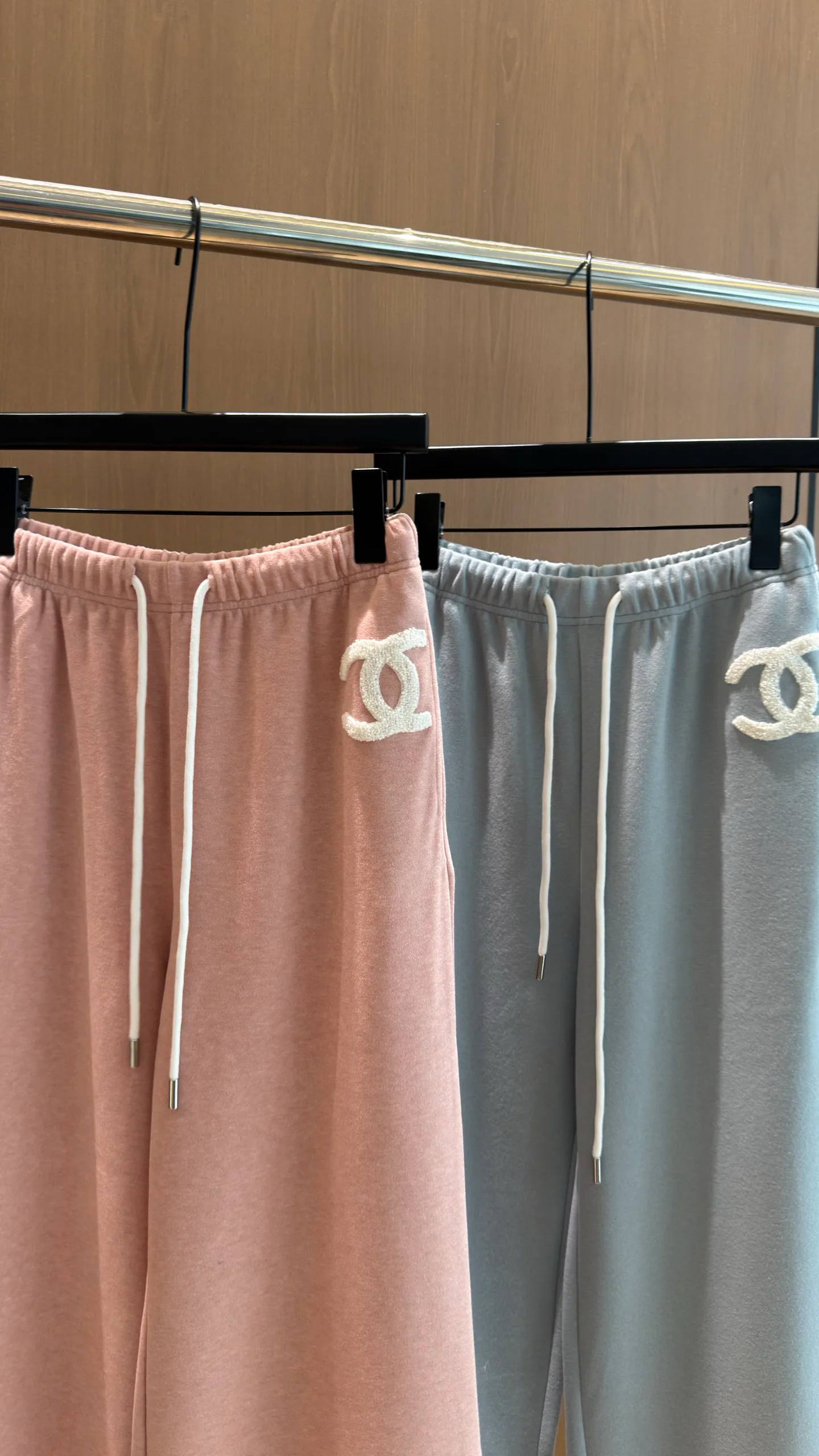 Women's Trousers CHANEL 18528288
