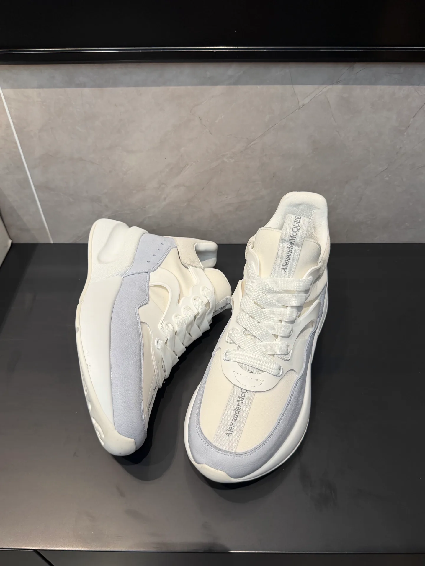 Women's Sneakers ALEXANDER MCQUEEN 18363840