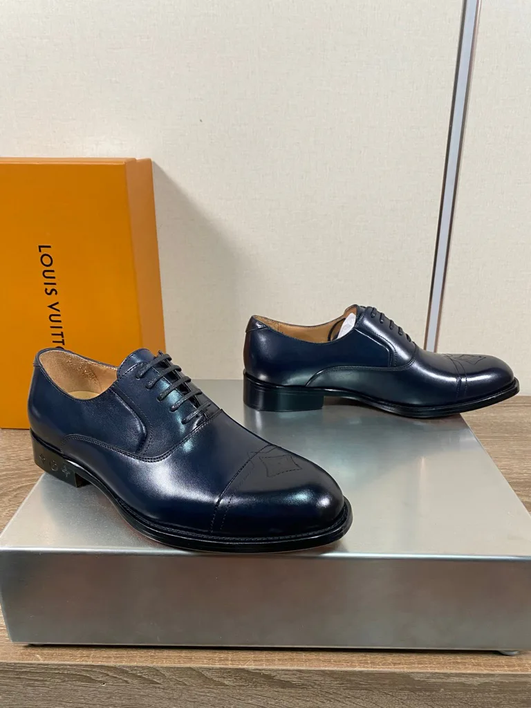 Men's Loafers And Dress Shoes LOUIS VUITTON 18193974