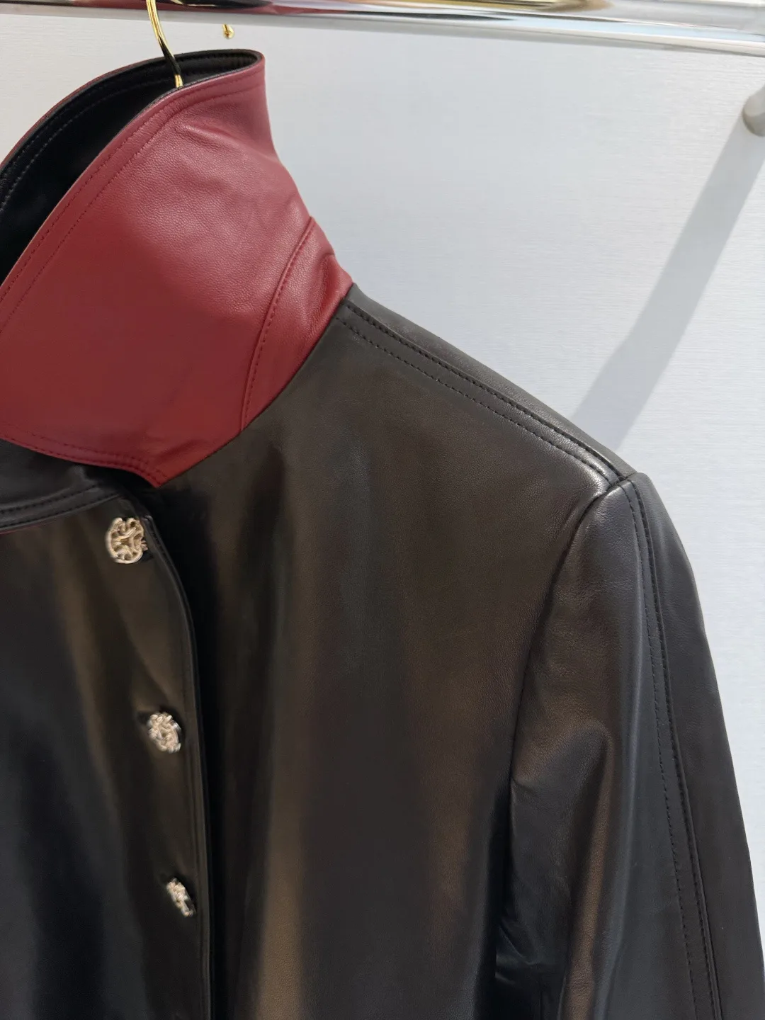 Women's Leather Jackets And Sheepskin Coats CHANEL 18336467