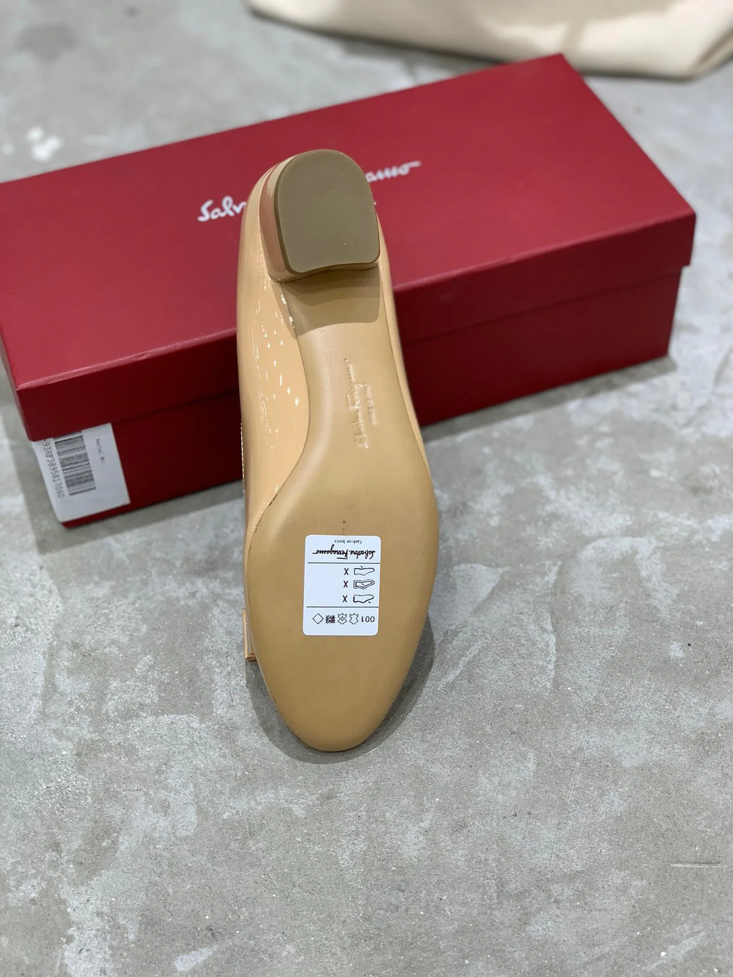 Women's Ballet Flats SALVATORE FERRAGAMO 18340695
