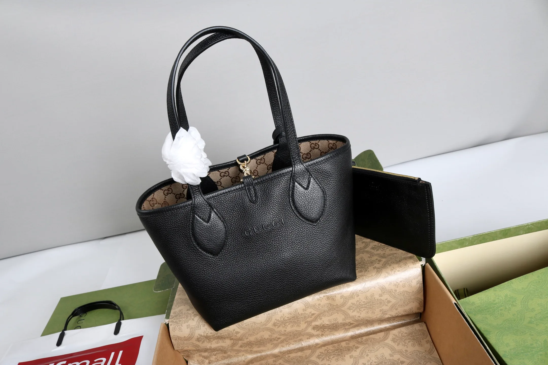 Women's Classic Handbags GUCCI 18404552