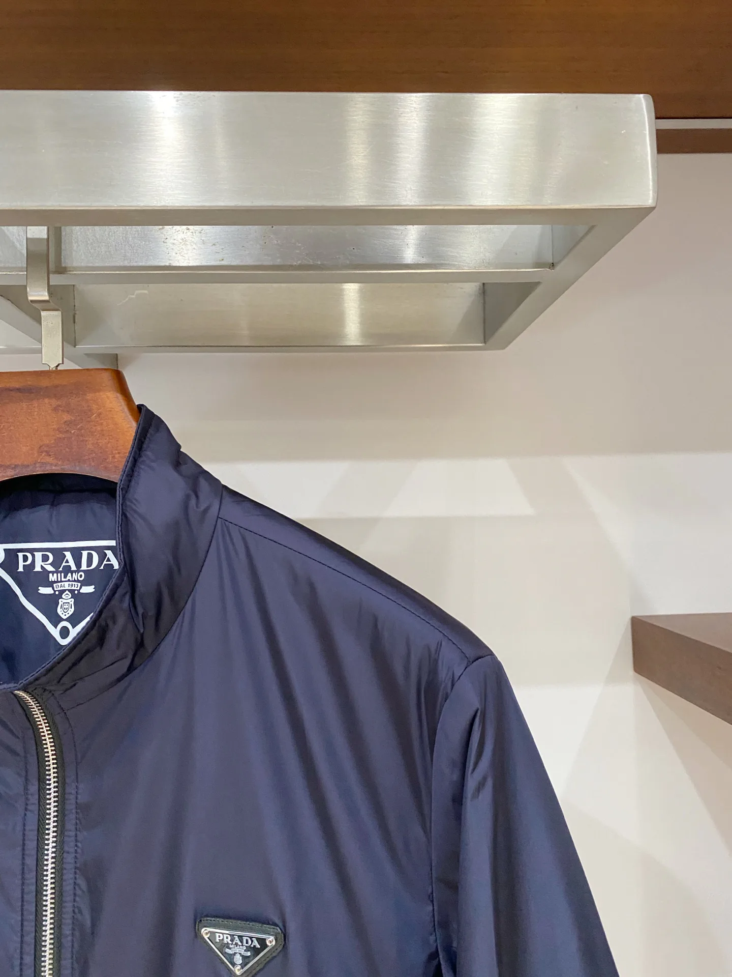 Куртки И Пуховики Мужские Prada 18609323