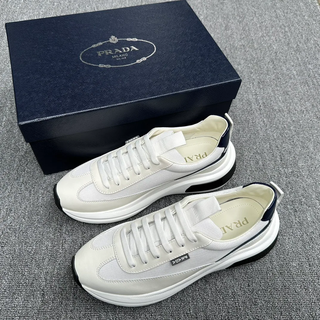 Men's Sneakers PRADA 18076349