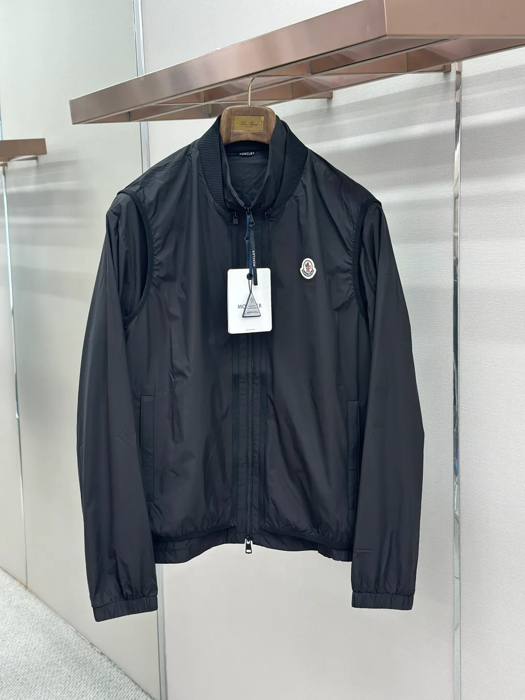 Men's Jackets And Down Jackets MONCLER 17468332