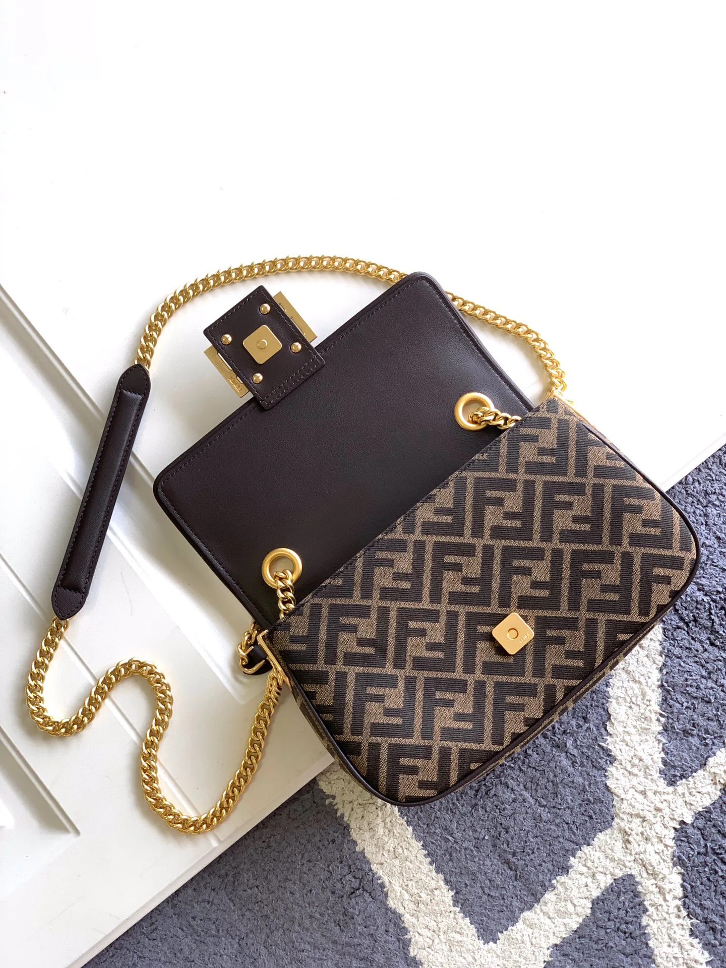 Women's Classic Handbags FENDI 17880623