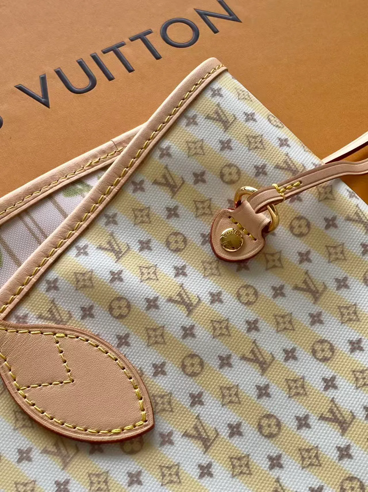 Women's Classic Handbags LOUIS VUITTON 17483325