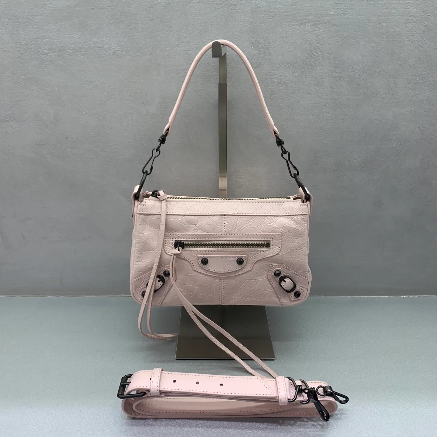 Women's Shoulder Bags BALENCIAGA 17359732
