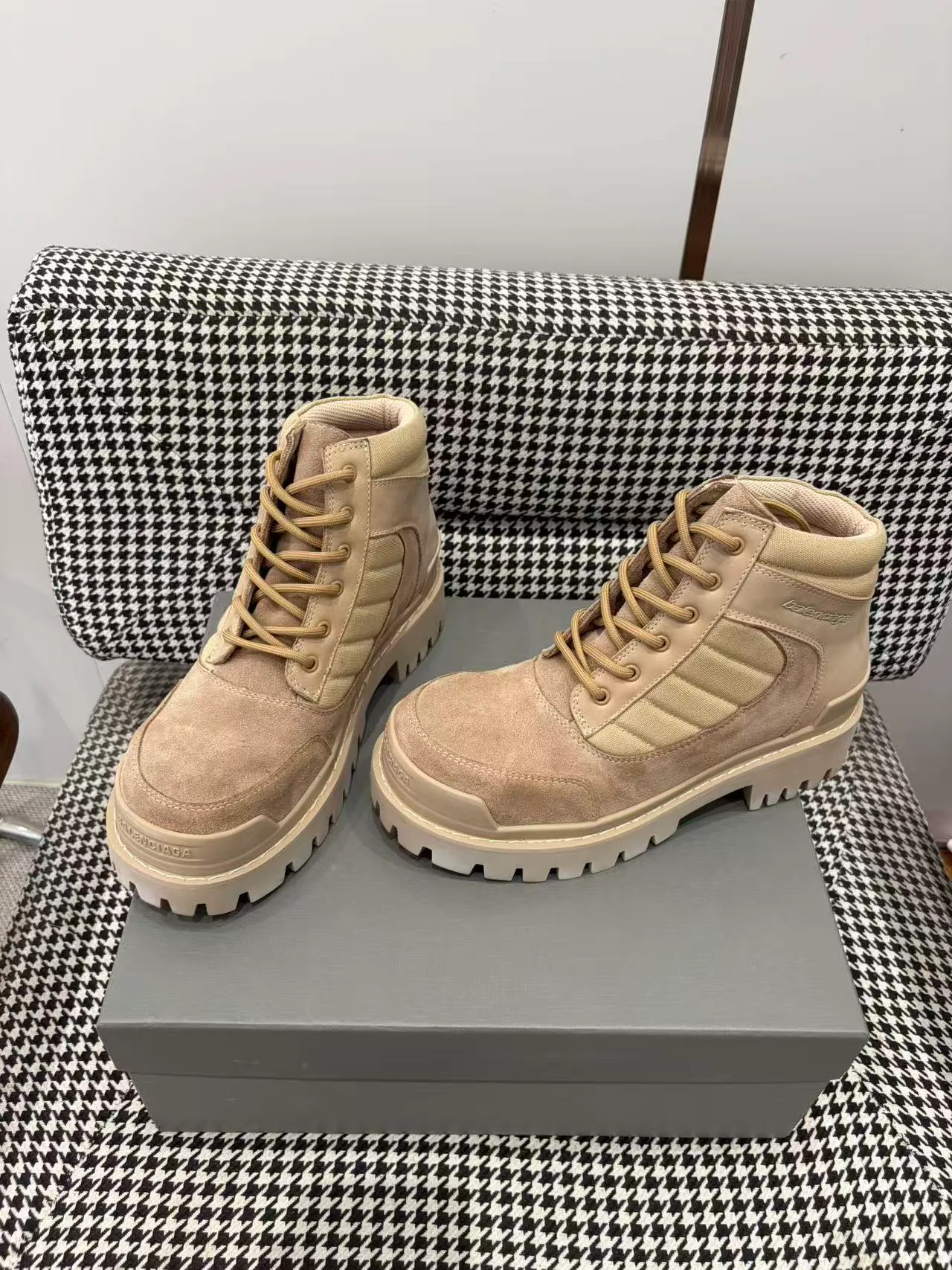 Men's Ankle Boots BALENCIAGA 17954902