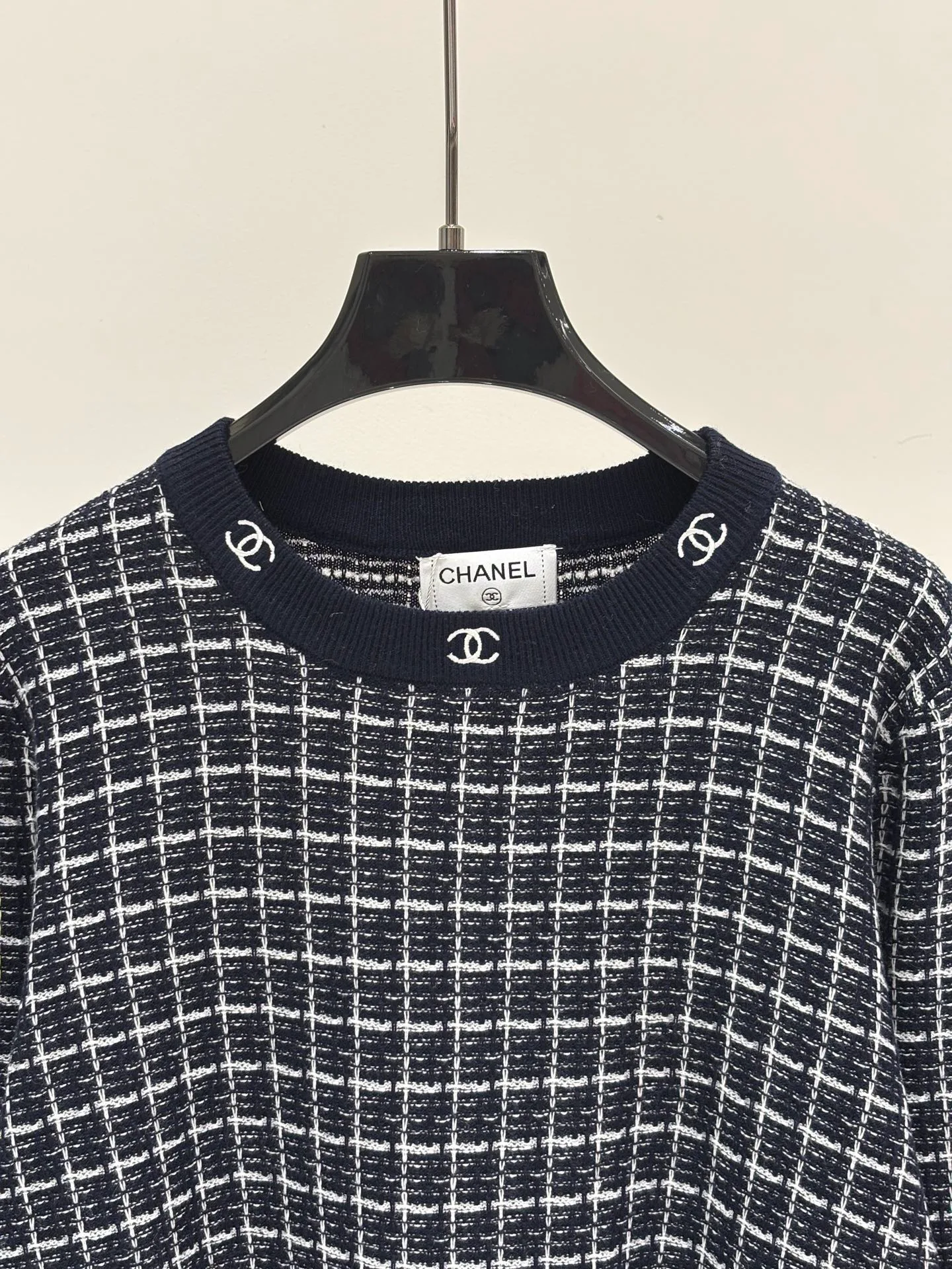 Women's Jumpers And Sweaters CHANEL 18137927