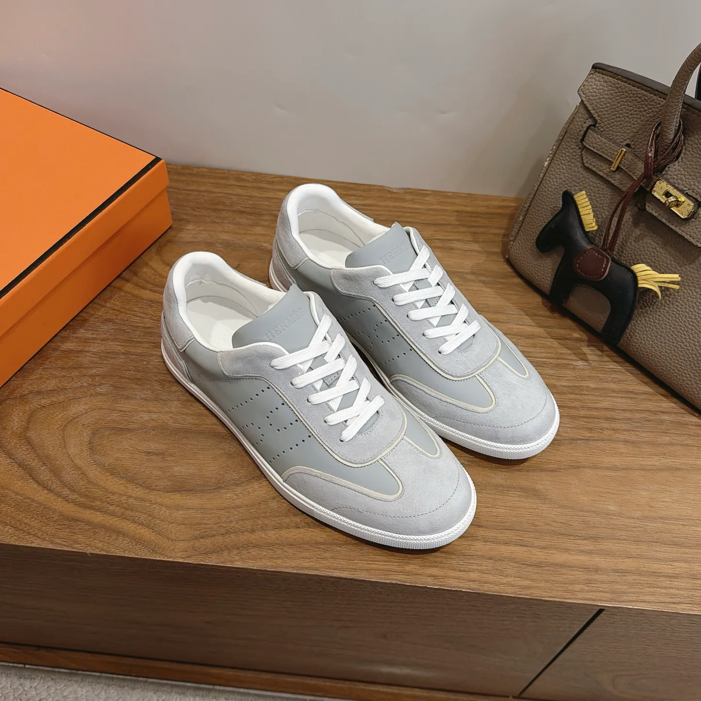 Women's Sneakers HERMES 18230935