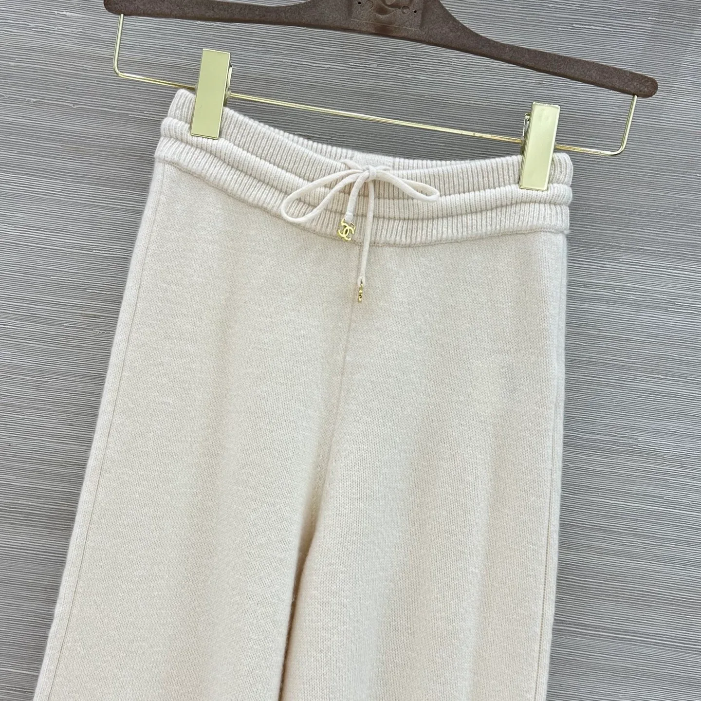 Women's Trousers CHANEL 18175840